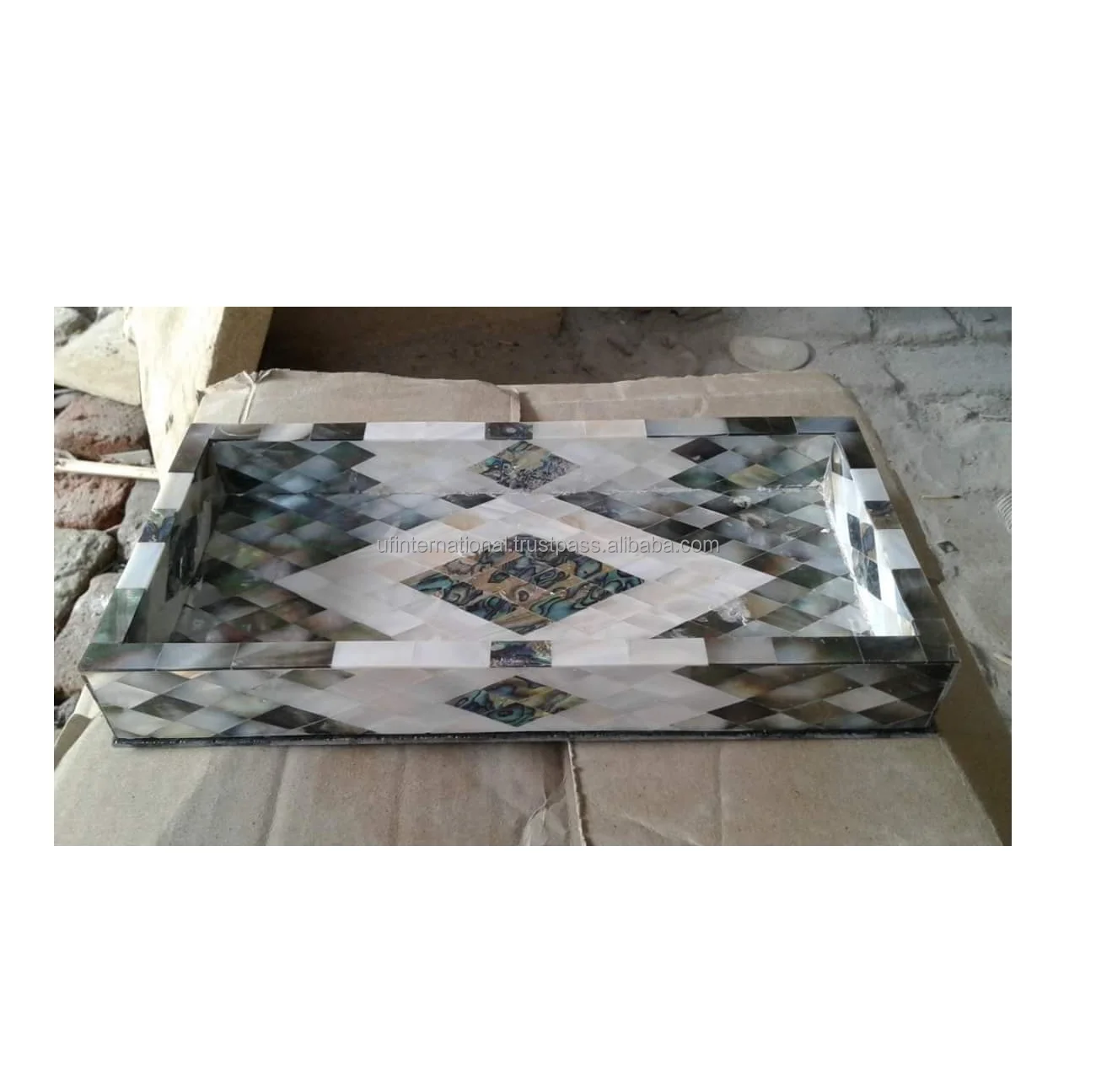  Высокая сервировочная поднос с перламутровой инкрустацией для использования в офисе ресторане отеле и дома