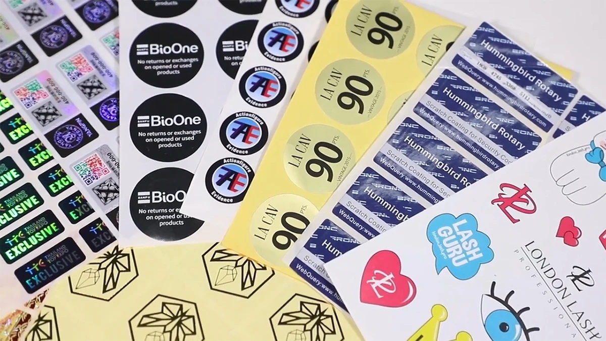 Custom Logo Sticker Self Adhesive High Quality Vinyl And Paper Sticker Label Printing For Product