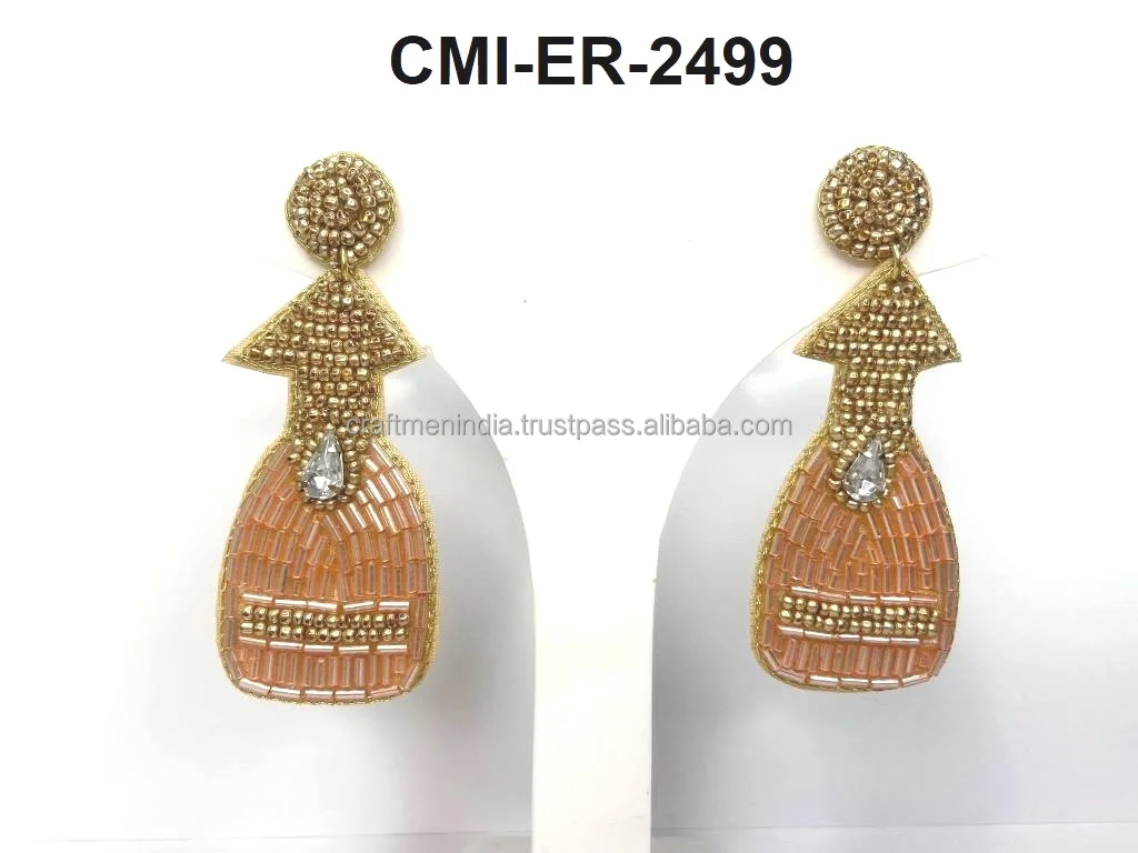 Серьги-гвоздики с бисером