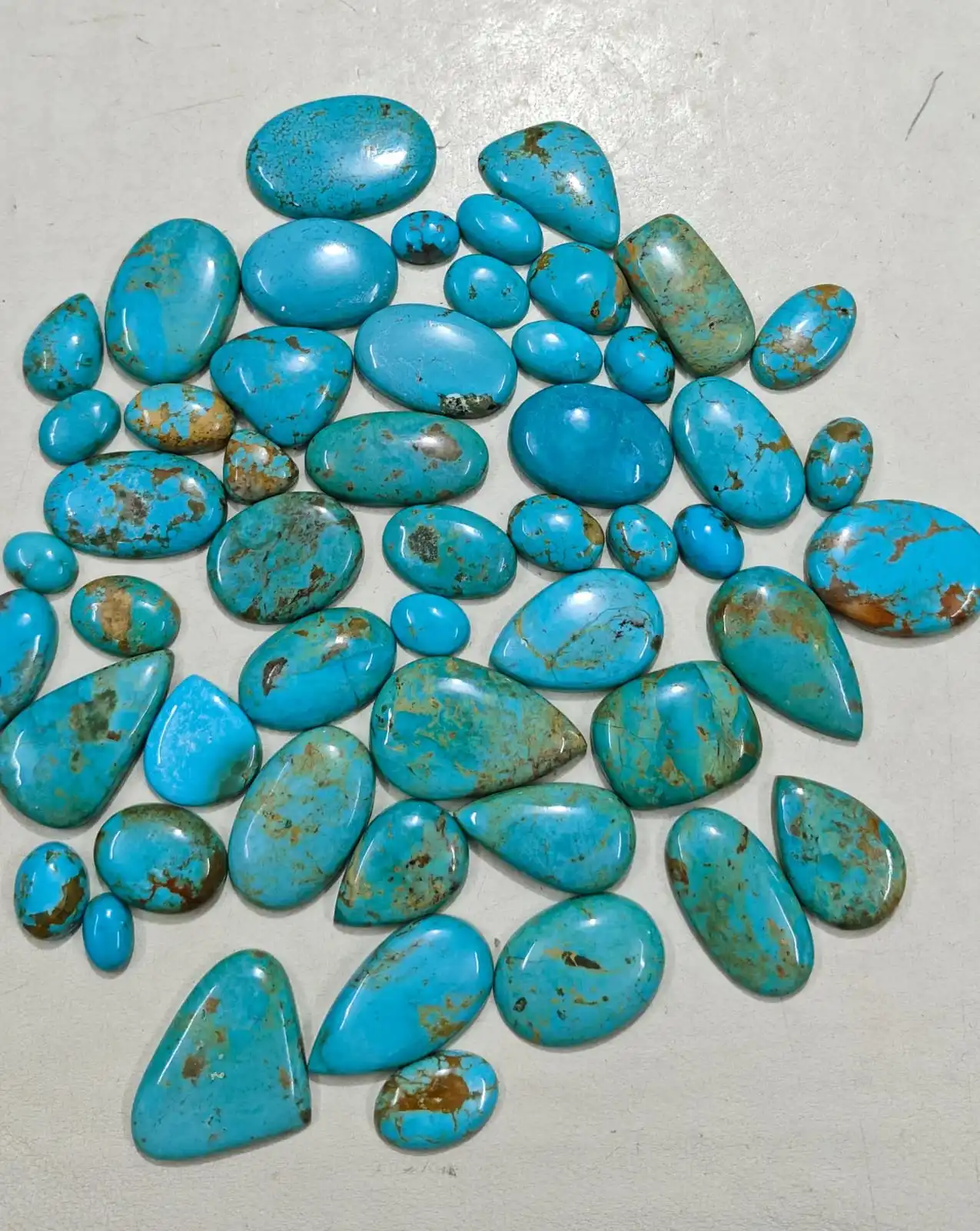 Beautiful Arizona Turquoise Cabochon Gems Natural Quartz Smooth Loose Stones Pear Shape for Jewelry Wholesale Customize Options