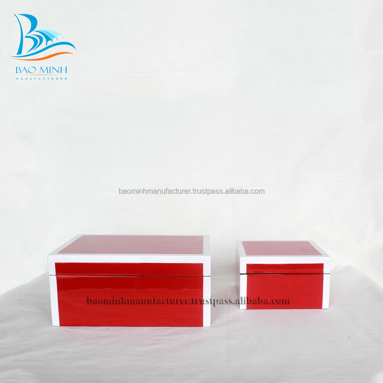 Red white trim 01.1.jpg