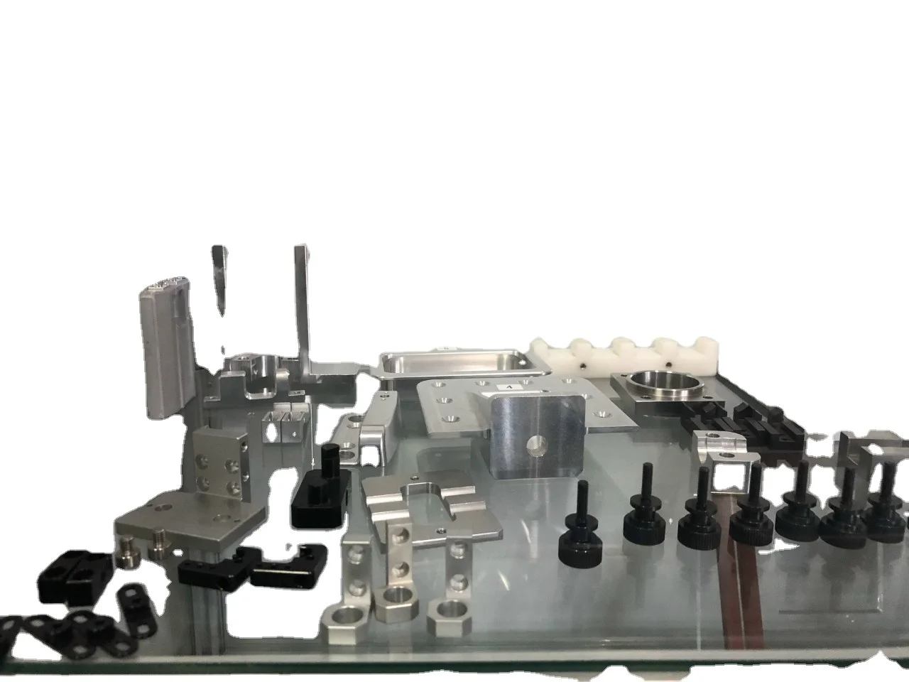 Customized Auto Mobile Parts Aluminum Die Casting Spare Processing automotive accessories and gear shaft from metal in Vietnam
