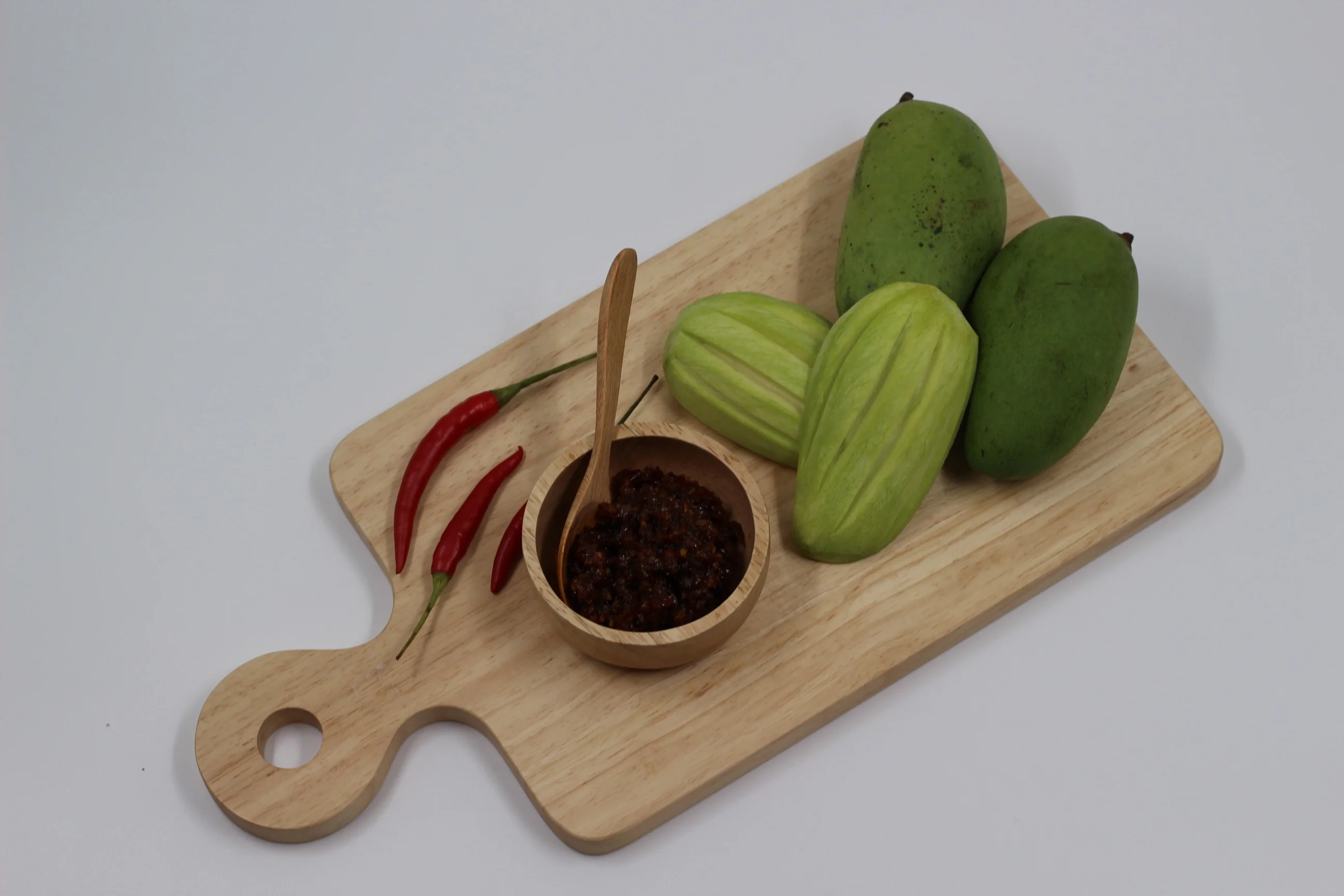 Wholesale Price Fruit and Vegetable Dipping Chili Paste with Roasted Shrimp 140g Original Product from Thailand Picnic Portable