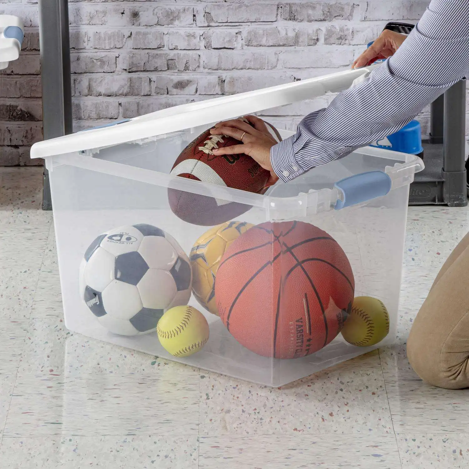 Wholesale Price Transparent Plastic Container Box with Lid Plastic Storage Box For Sundries Household
