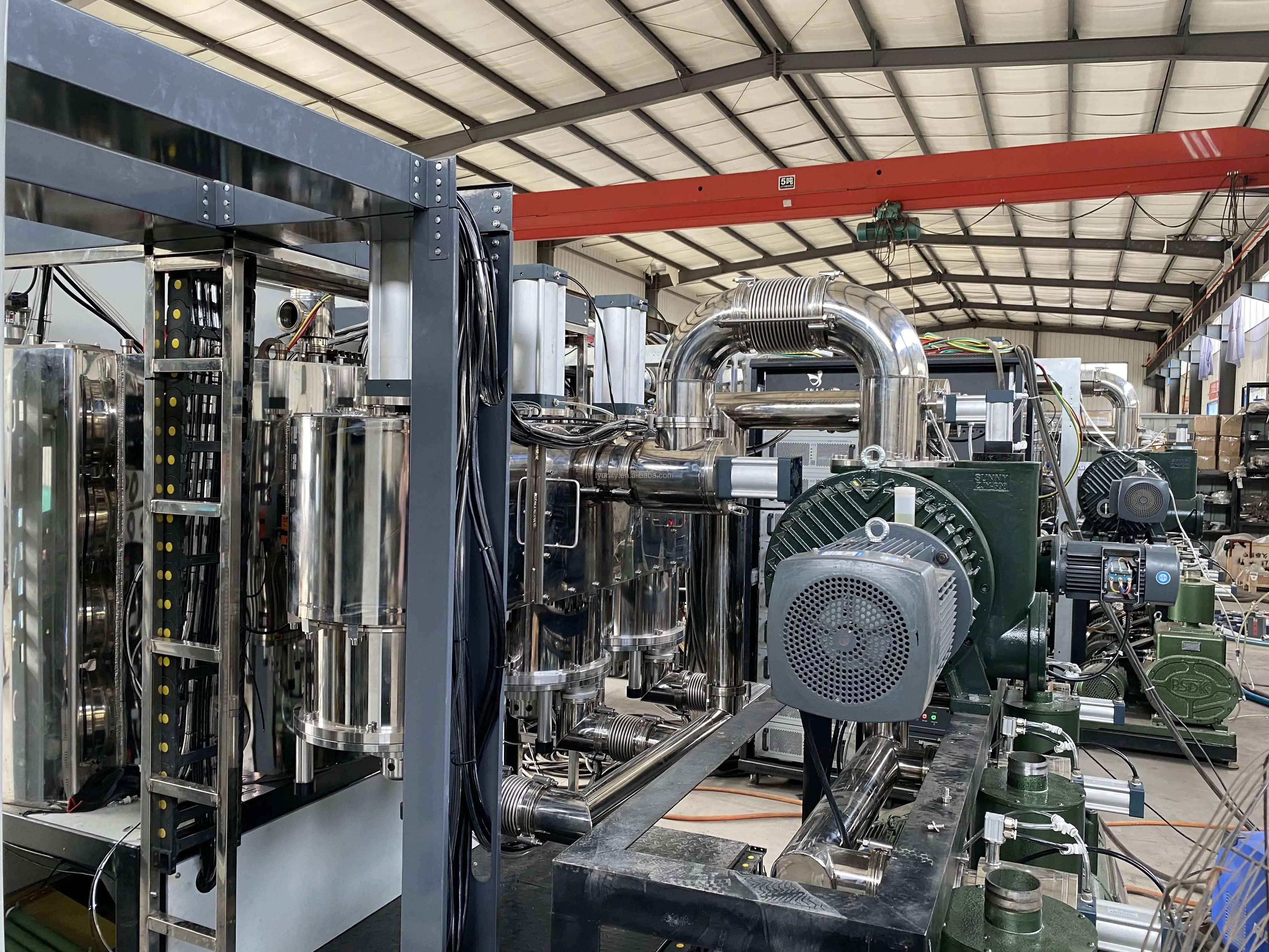 Stainless Steel Sheet PVD Vacuum Coating Machine/Equipment PVD Film Coating Machine for Sanitary Product