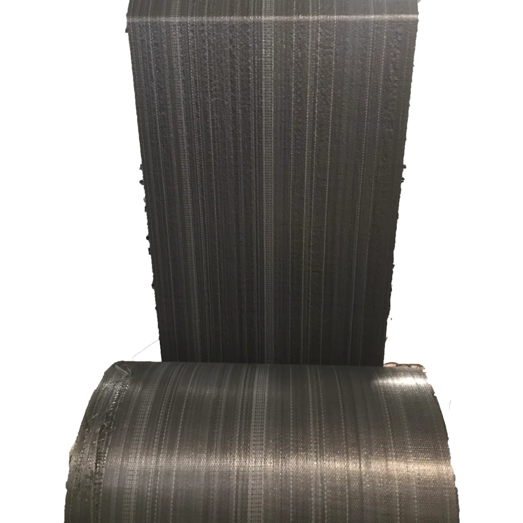 Пластиковый материал для упаковки использованной одежды и бытовых отходов