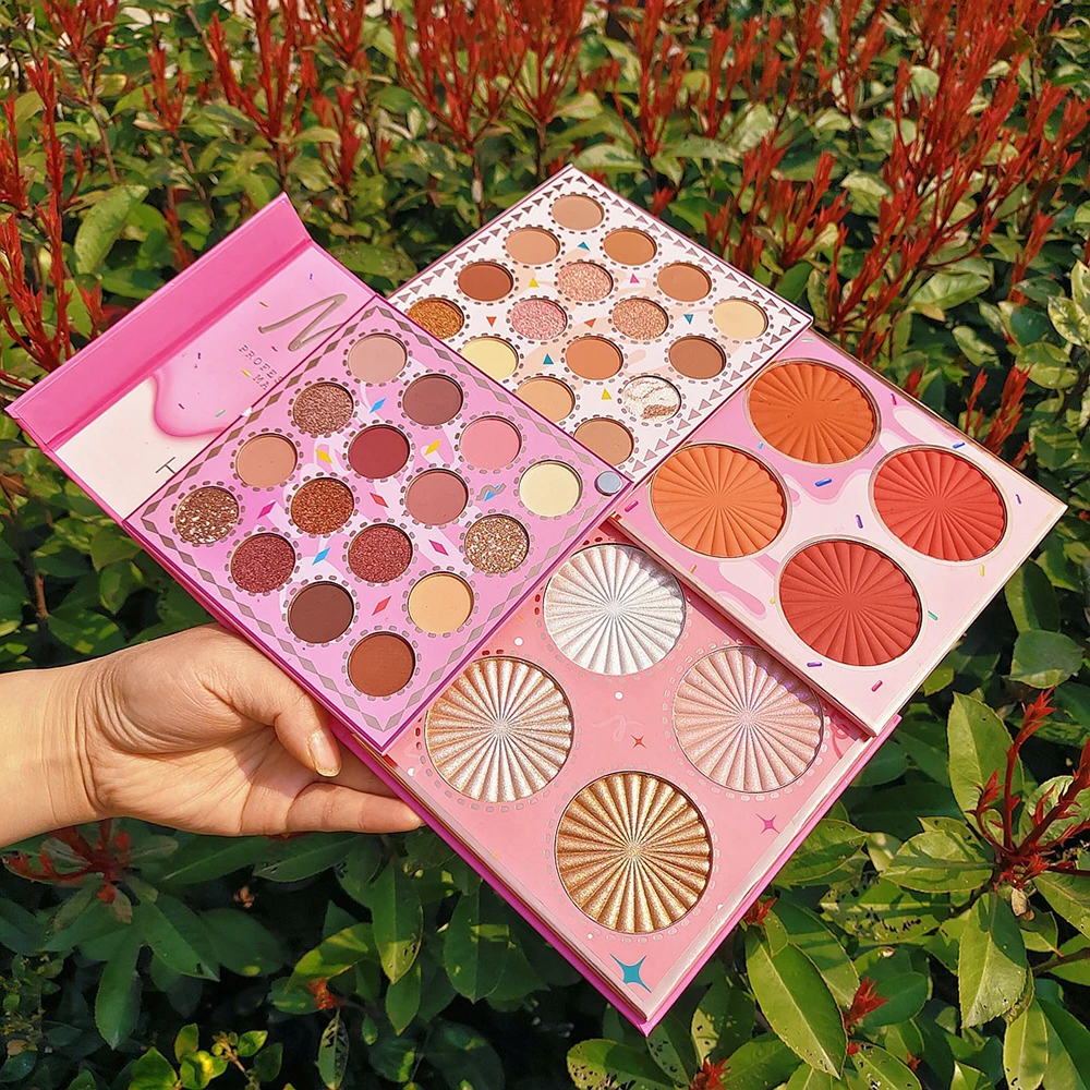 4 in 1 Professional Eyeshadow Blush Highlight Palette Makeup Kit Palettes Maquillage