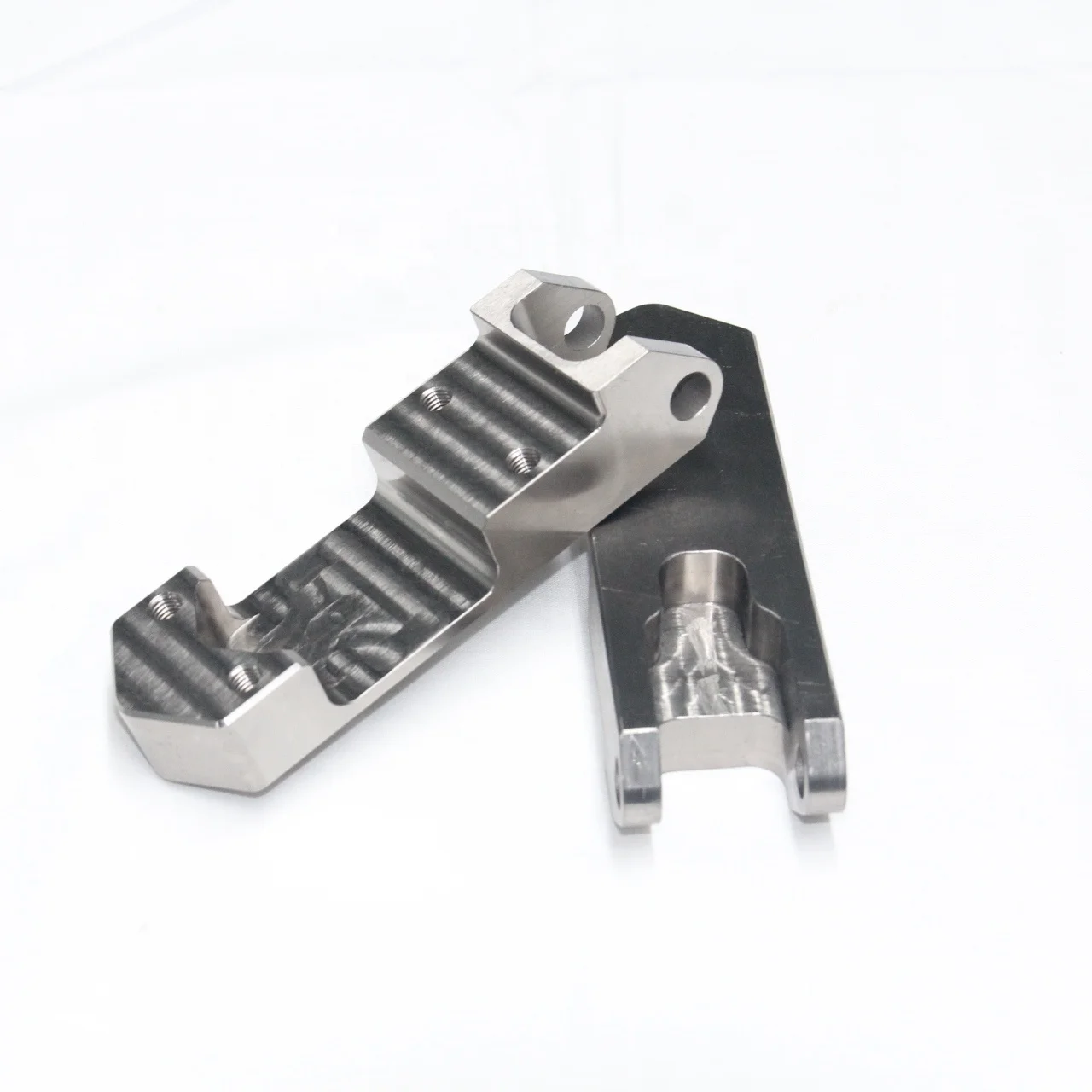 High precision stainless steel/brass machining center metal part cnc service
