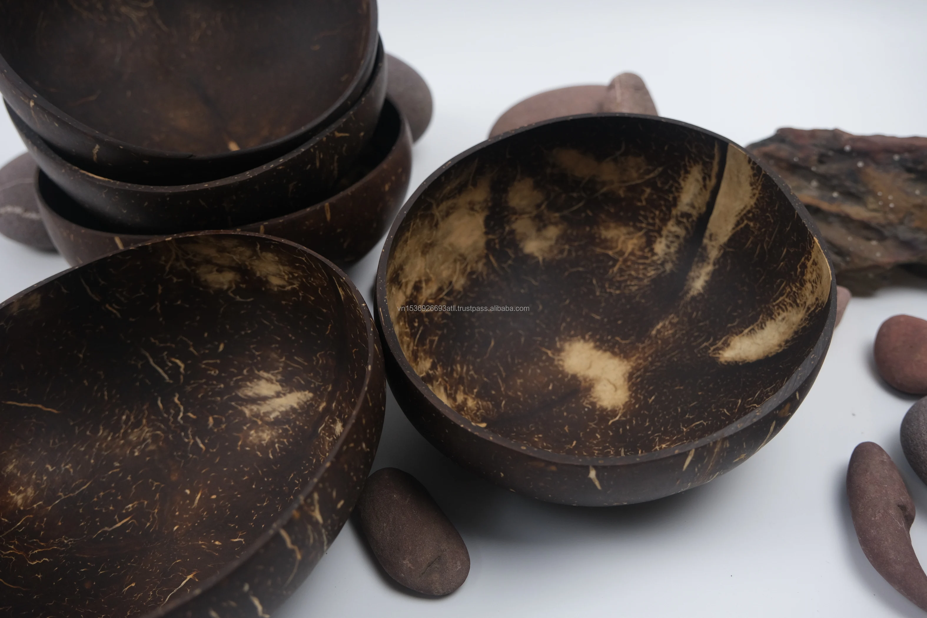 Alibaba  best selling handicraft coconut bowl set tableware coconut bowls