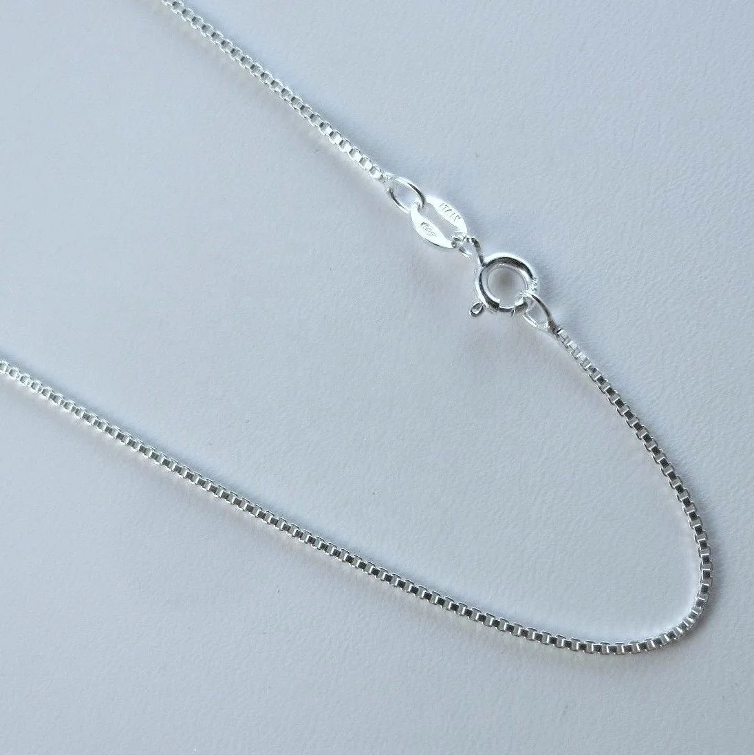925 Sterling Silver Box Chain 1mm 2mm 3mm 4mm 16 , 18, 20, 22 , 24 Inches Long with Spring , Lobster and Fish Clasp Wholesale