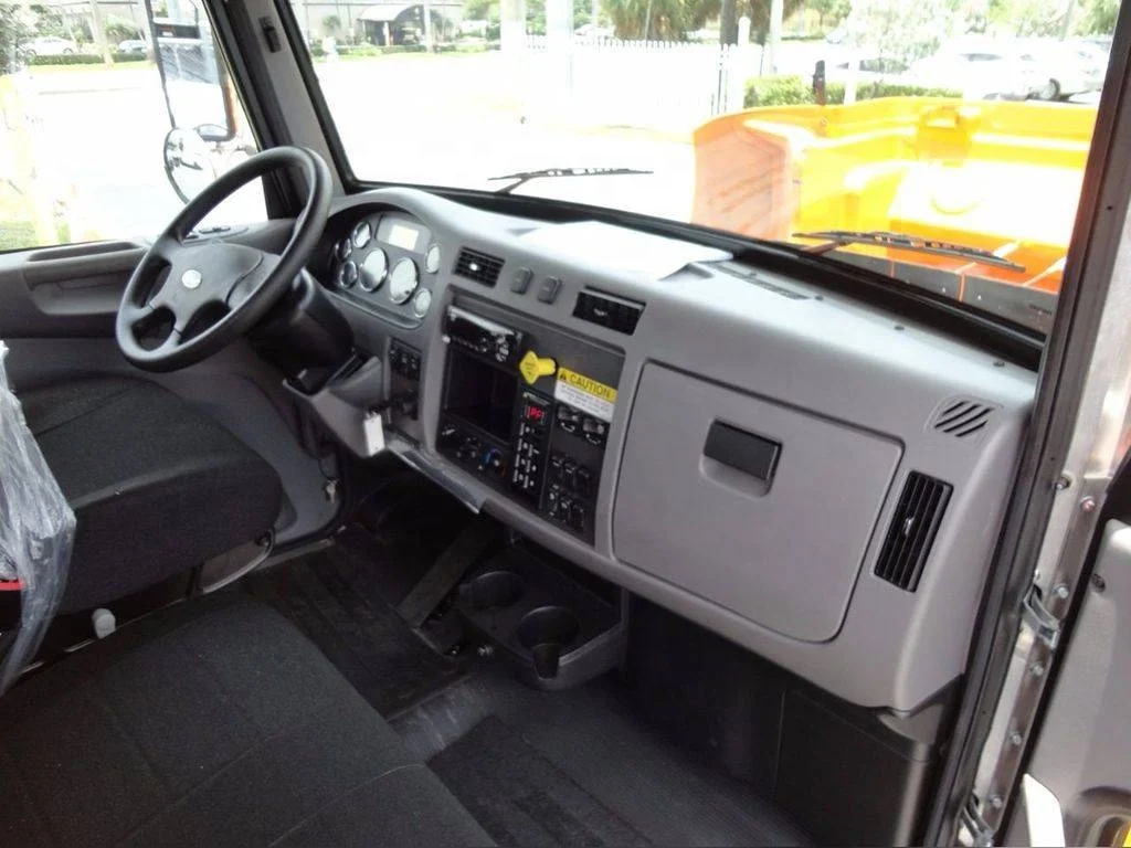 
2021 Peterbilt 337 Flatbed Truck, Car Carrier, Rollback Tow Truck Car Trailer 19501-26000 >3001 Kg Engine Brake US;11032 Orange 