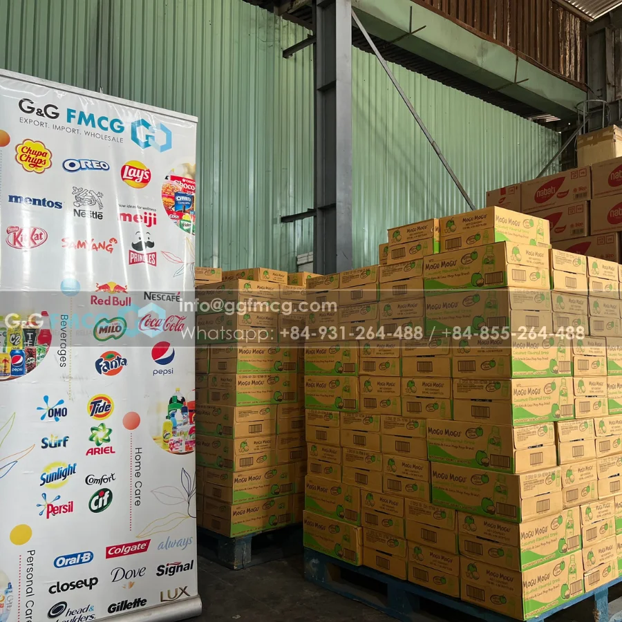 Wholesale Cream-O Sweet Sandwich Biscuits 85g x 24 Bags Hard Wafers Chocolate Cream Flavor Sweet Taste Milk Flavor Rolled Baking