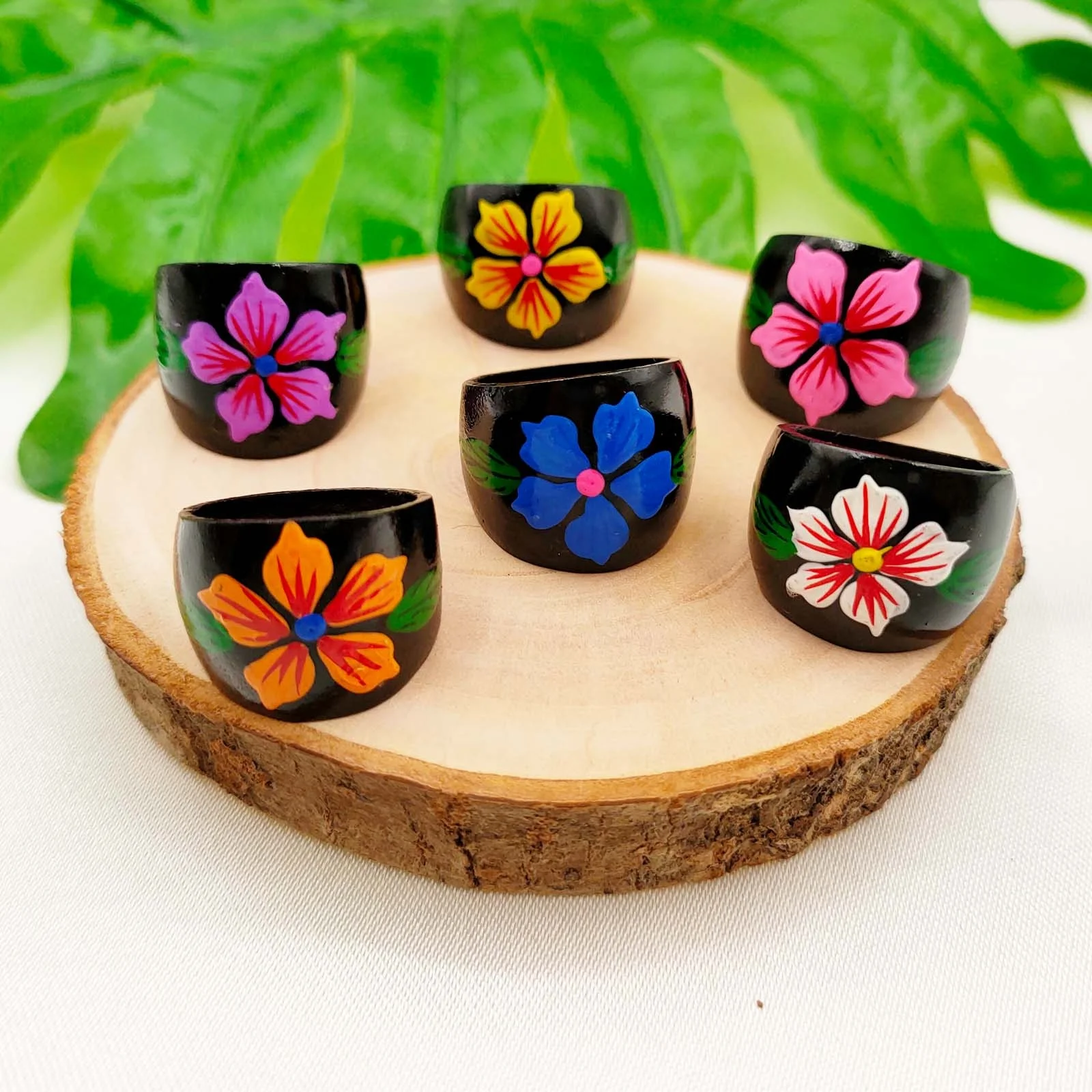Fashion Jewelry Vintage Black Wooden Floral Leaf Hand Painted Assortment Boho Chic Rings For Women Men