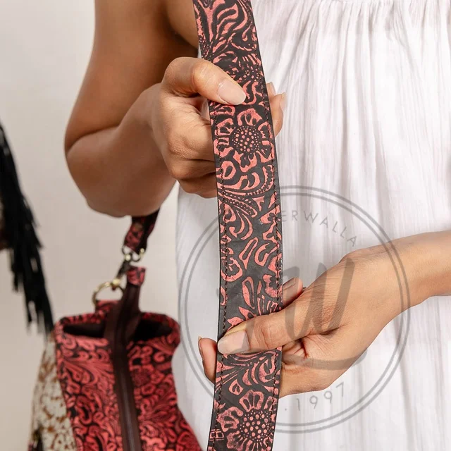 Unique Western Style Tooled Hair On Hide Fur Leather Fringe Tote Bag Women Embossed Color Print Fur Leather Vintage Underarm Bag