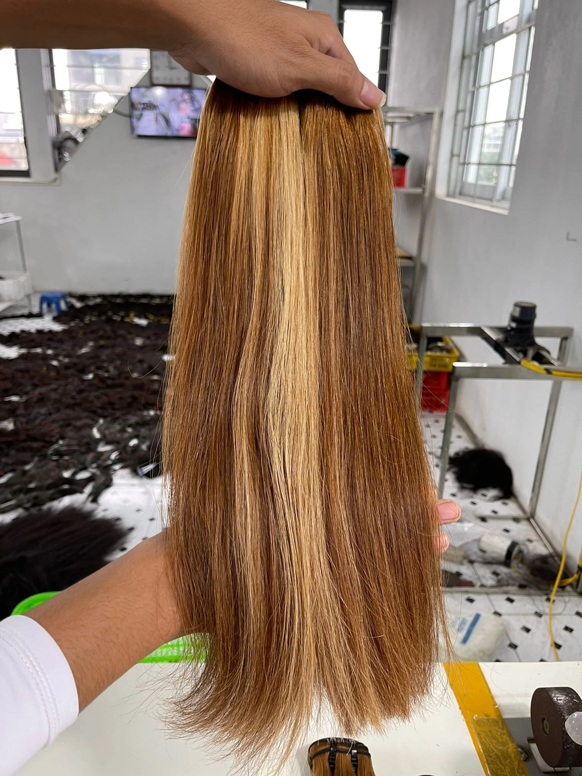 Оптовая продажа прямые 100% человеческие волосы цвета пианино необработанные во Вьетнаме