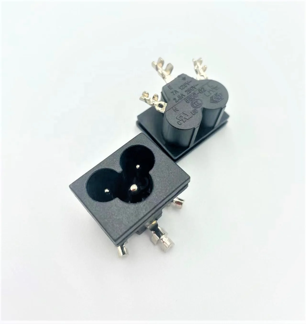 Заводское происхождение розетка переменного тока C6 Разъем питания штекер