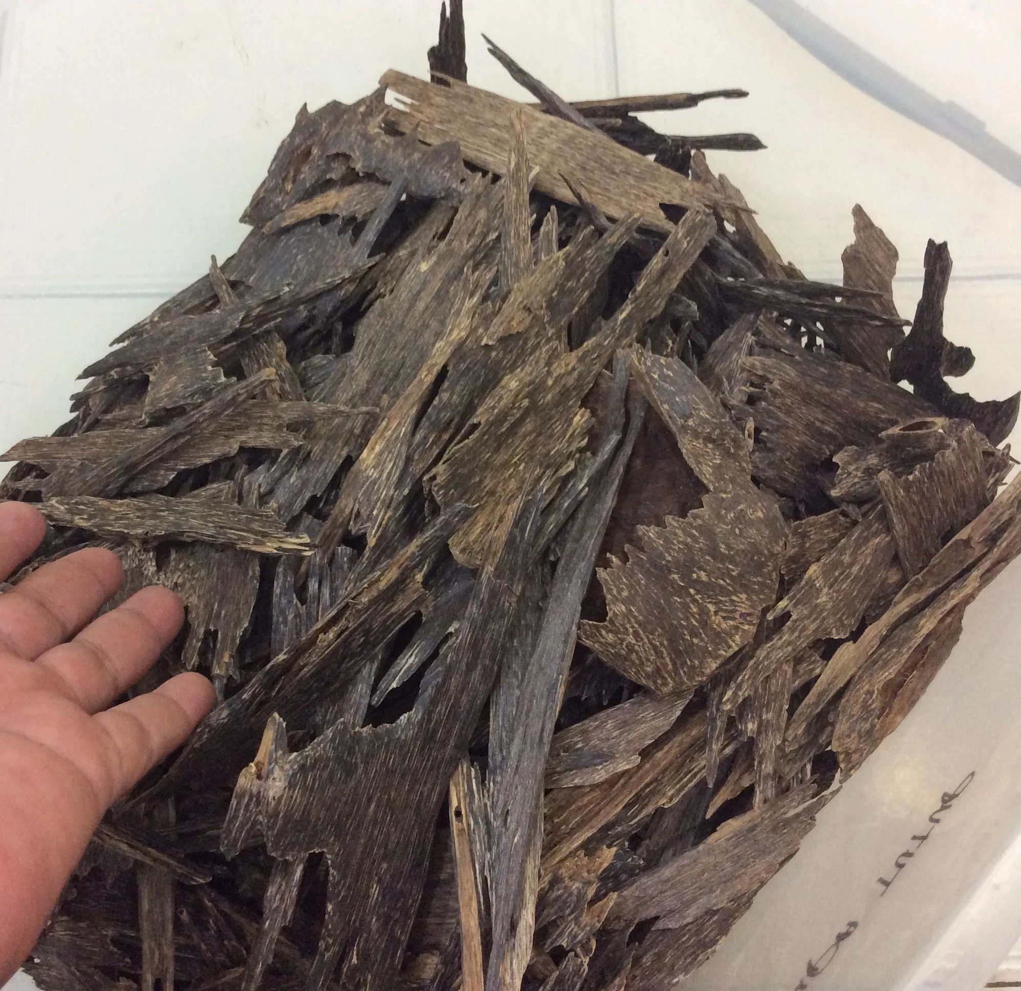 
Эфирное масло TRIPEL SUPER Oud East Kalimantan 