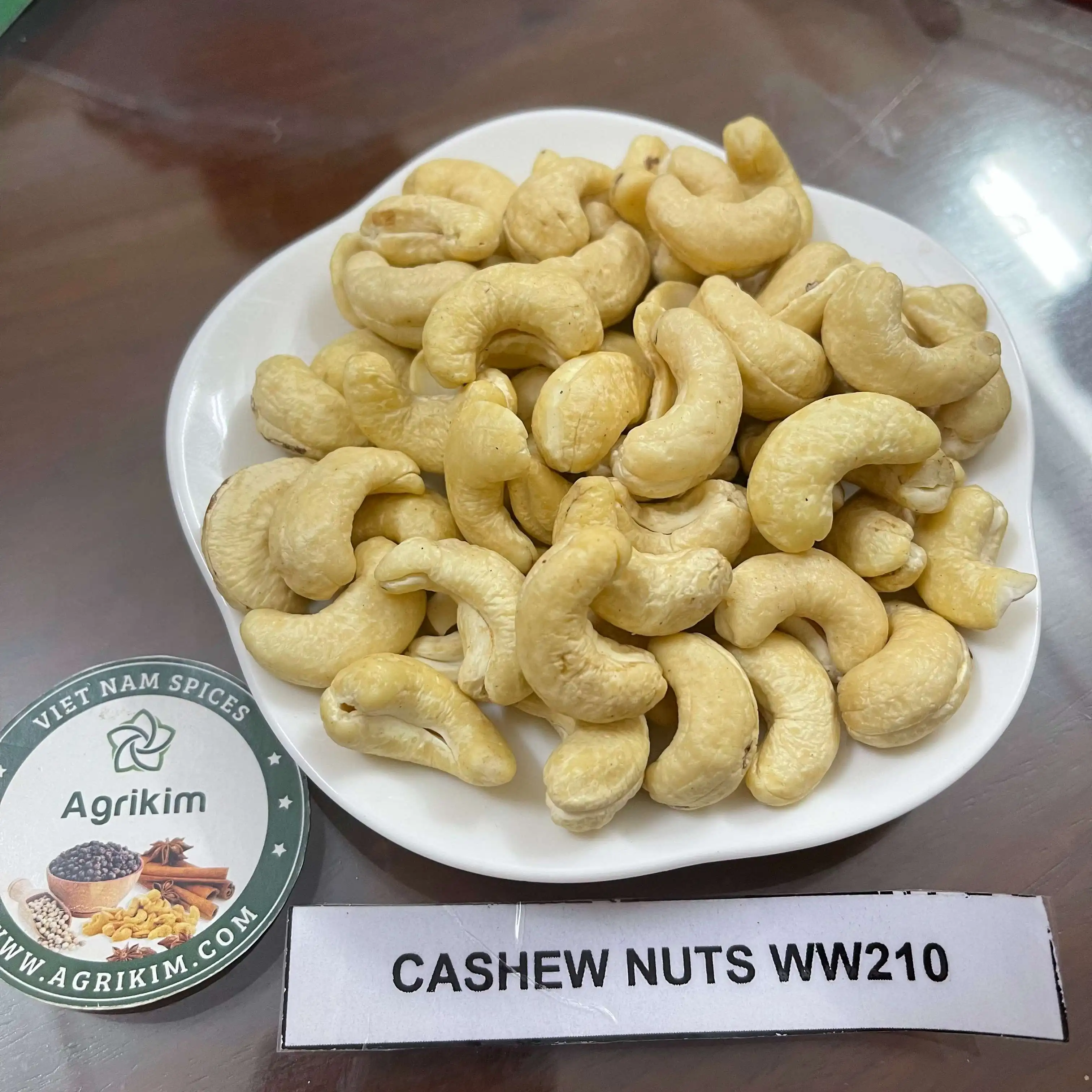 Best selling Cashew nuts 240/320/450 ww High Quality from Vietnam - best price ever Ms Ruby +84 359318390