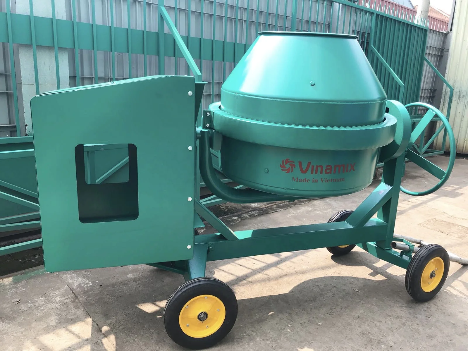Vietnam diesel electric concrete mixer - 2 to 4 wheels type - 200L to 520L - Strong and Durable - cement mixer for wholesales