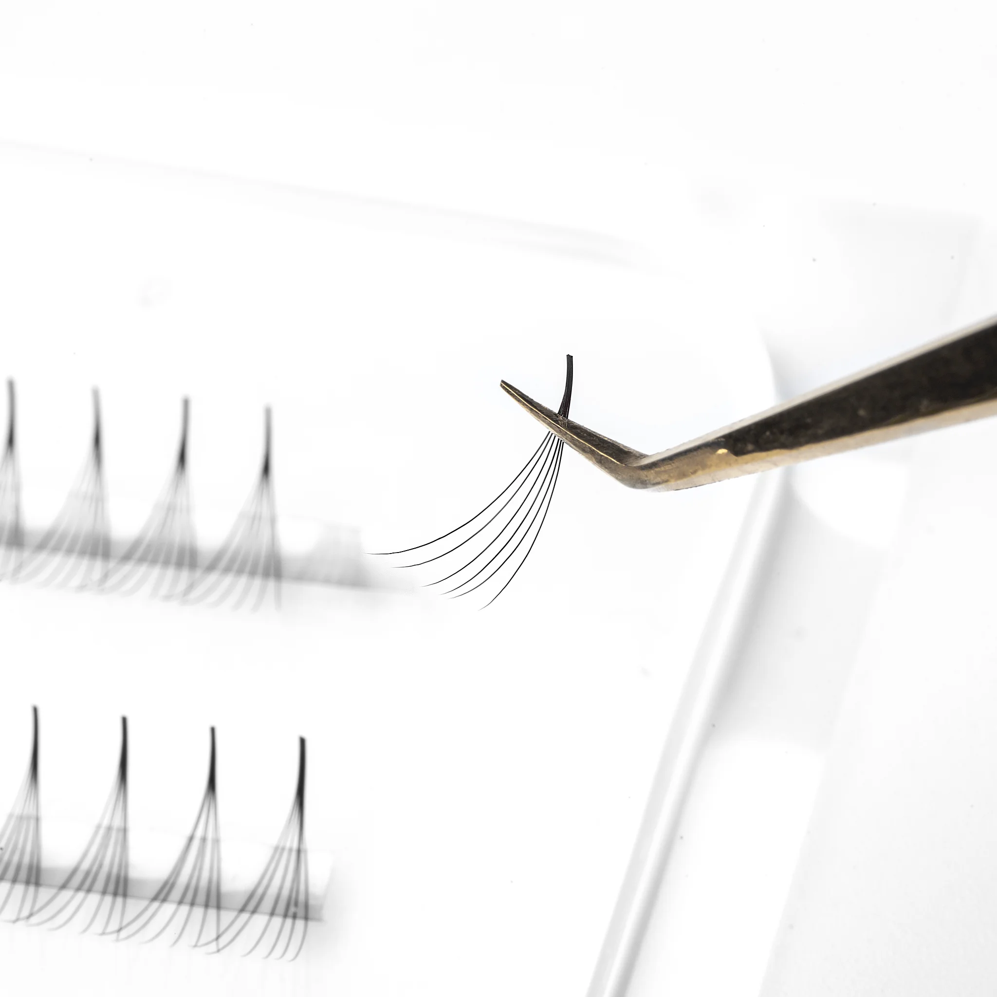 Factory Price promade 6D 0.07 curl C CC D L M Silk Eyelash Wholesale False Eyelashes 6D Faux Mink Lashes With Customized Boxes