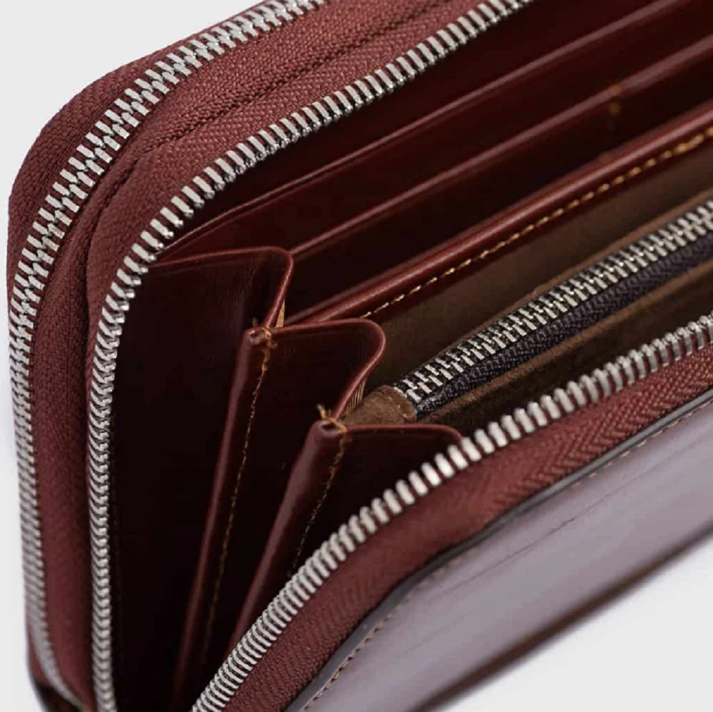 Vietnam Factory OEM Budget Friendly Hot Sale Trendy Genuine Cowhide Leather Clutch For Women