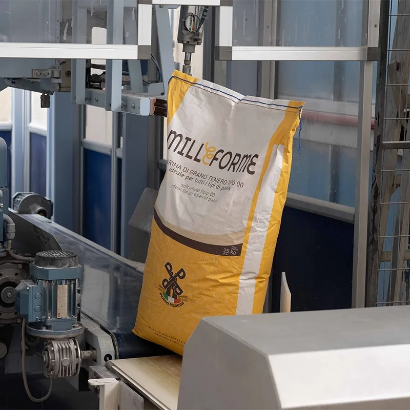 Высокое качество Сделано в Италии мука ла серенсима пакете 25 кг идеально подходит для пиццы хлеба кондитерских изделий и макаронных