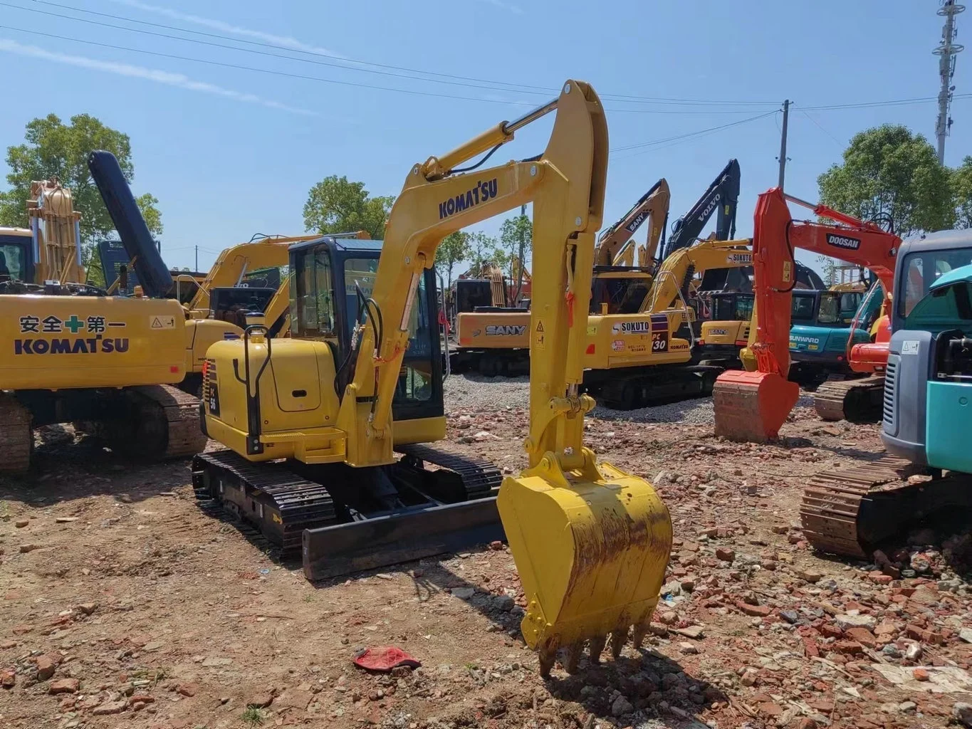 japan KOMATSU Pc56 Used excavators 5ton good quality rc excavator pc56-7 mini digger for cheap price sale in shanghai