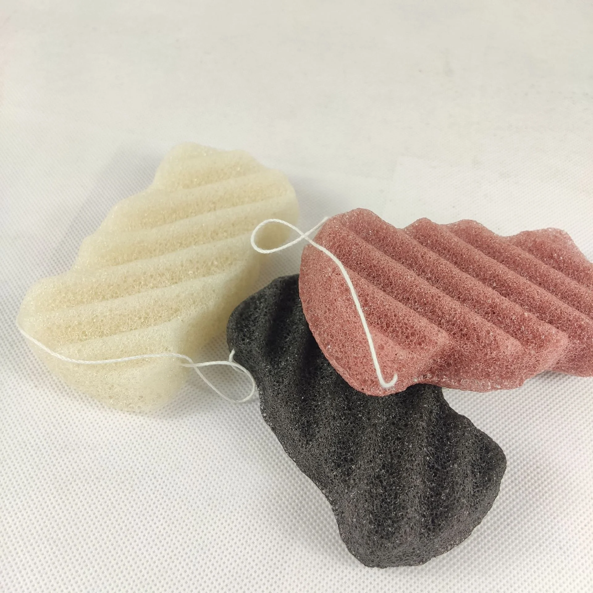 High Quality Cheap Price Bath Sponge  Natural Scrub Exfoliating Sponge for Body face  Cleansing and Massage