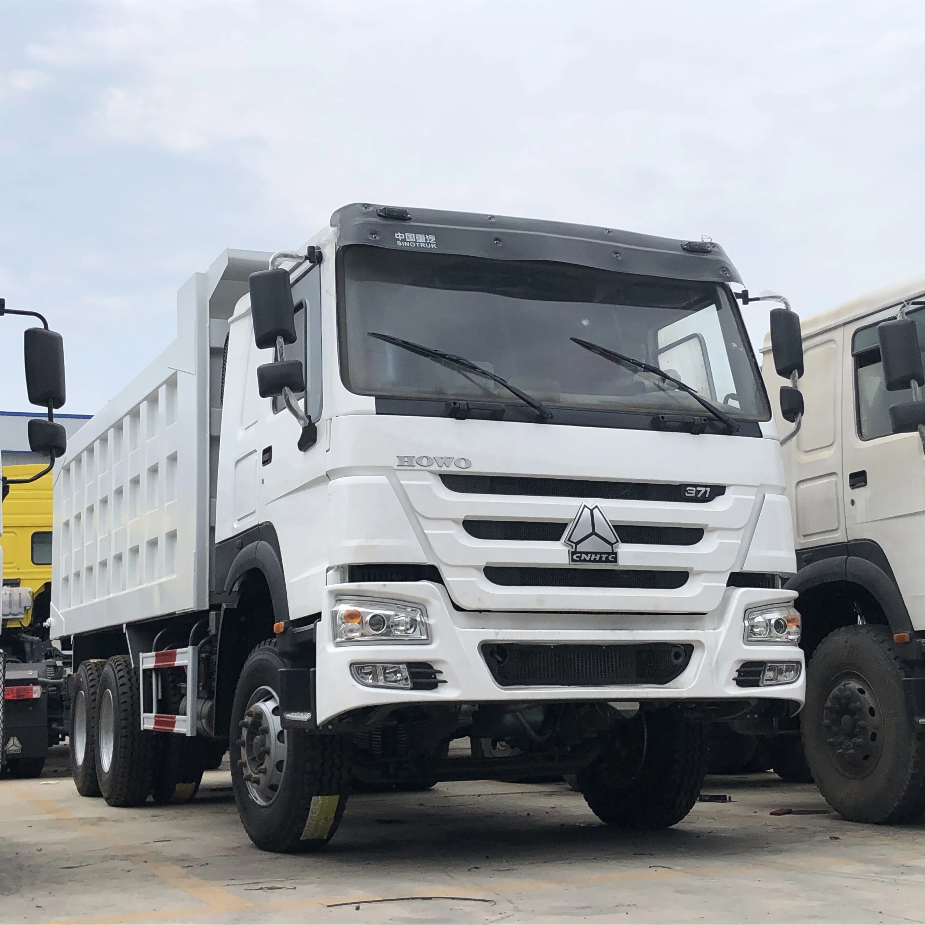Б/у самосвал HOWO Euro 2 II Howo 6x4 10 колесный