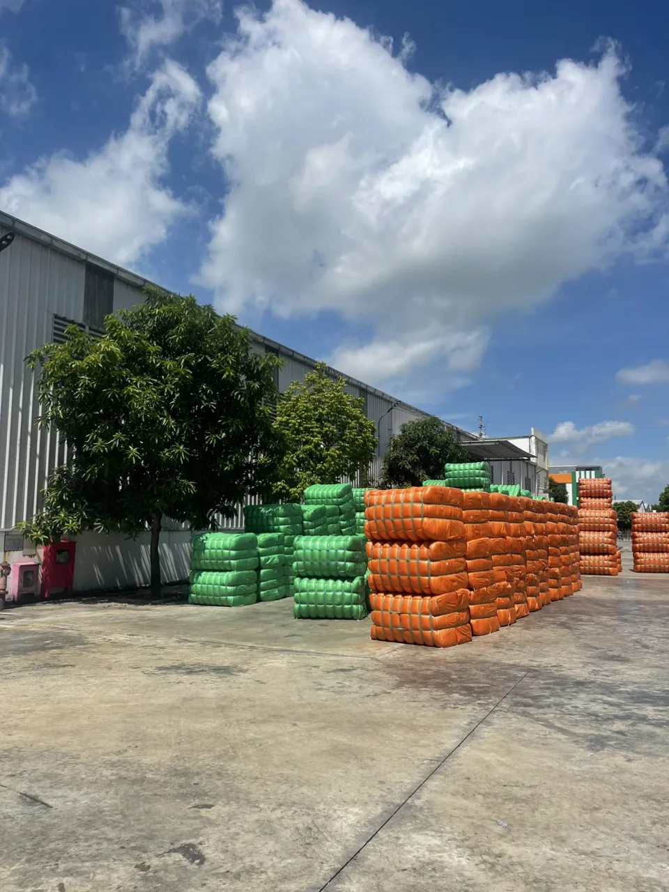 High quality Supper White Fiber Polyester  Recycled Hollow Conjugate 15D*64mm HCS best choice for material filling