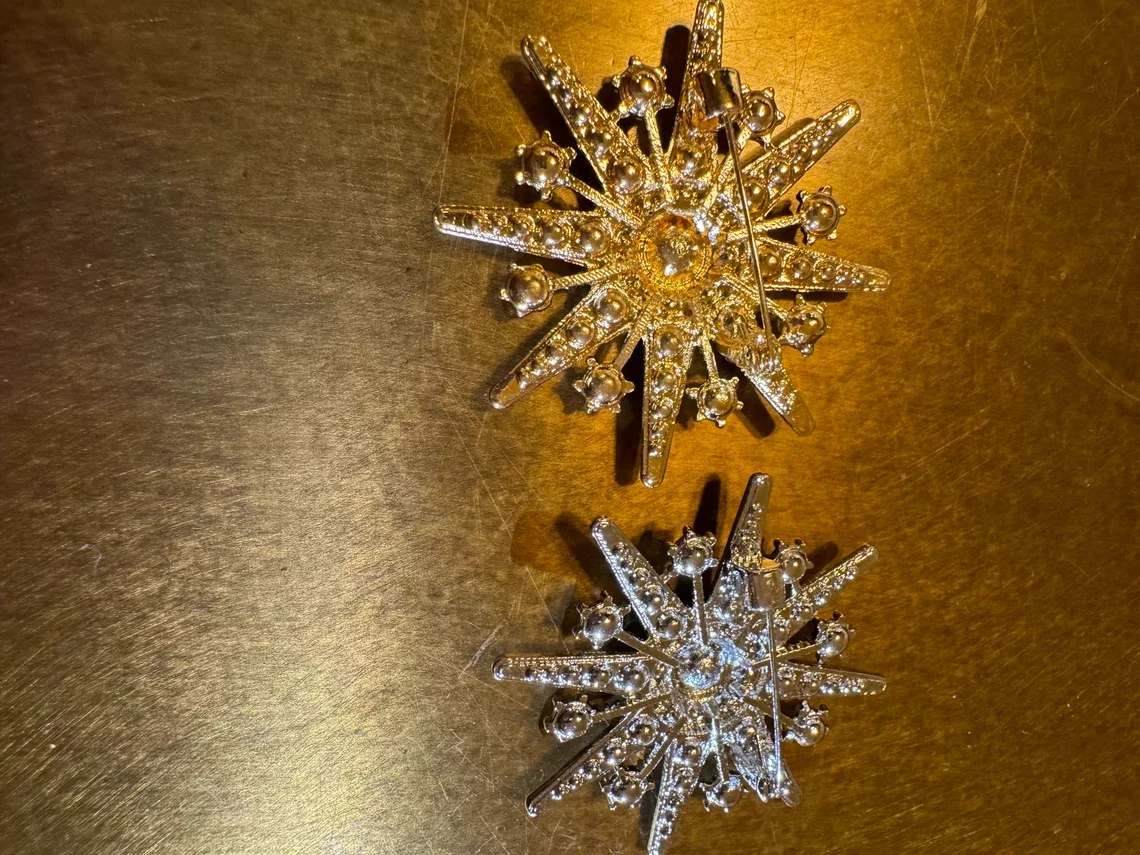 Sparkly Cubic Zirconia Star Brooch Costume Ornament Jewelry Diamond Brooch Pin Custom Art Deco Clothing Decor Accessory Clip Pin