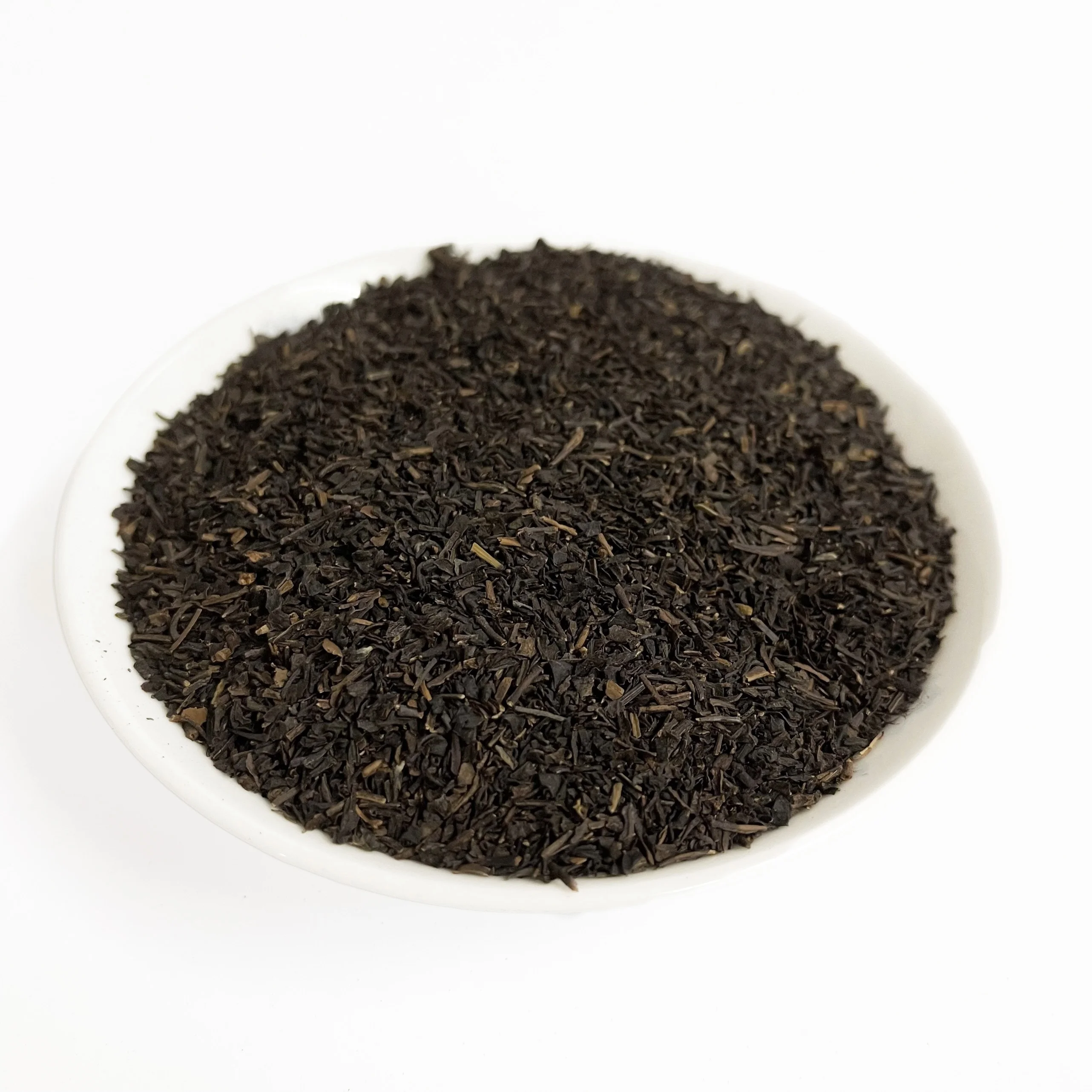 Black medium tea leaf FBOP best price ISO certificated Tea from Vietnam