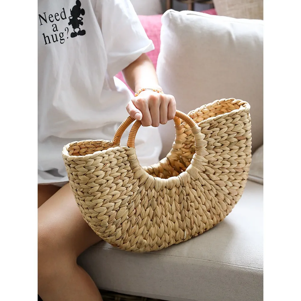Cheap Price OEM Wholesale Portable Waterproof Woven Half Moon Straw Rattan Bag Bag Beach For Women