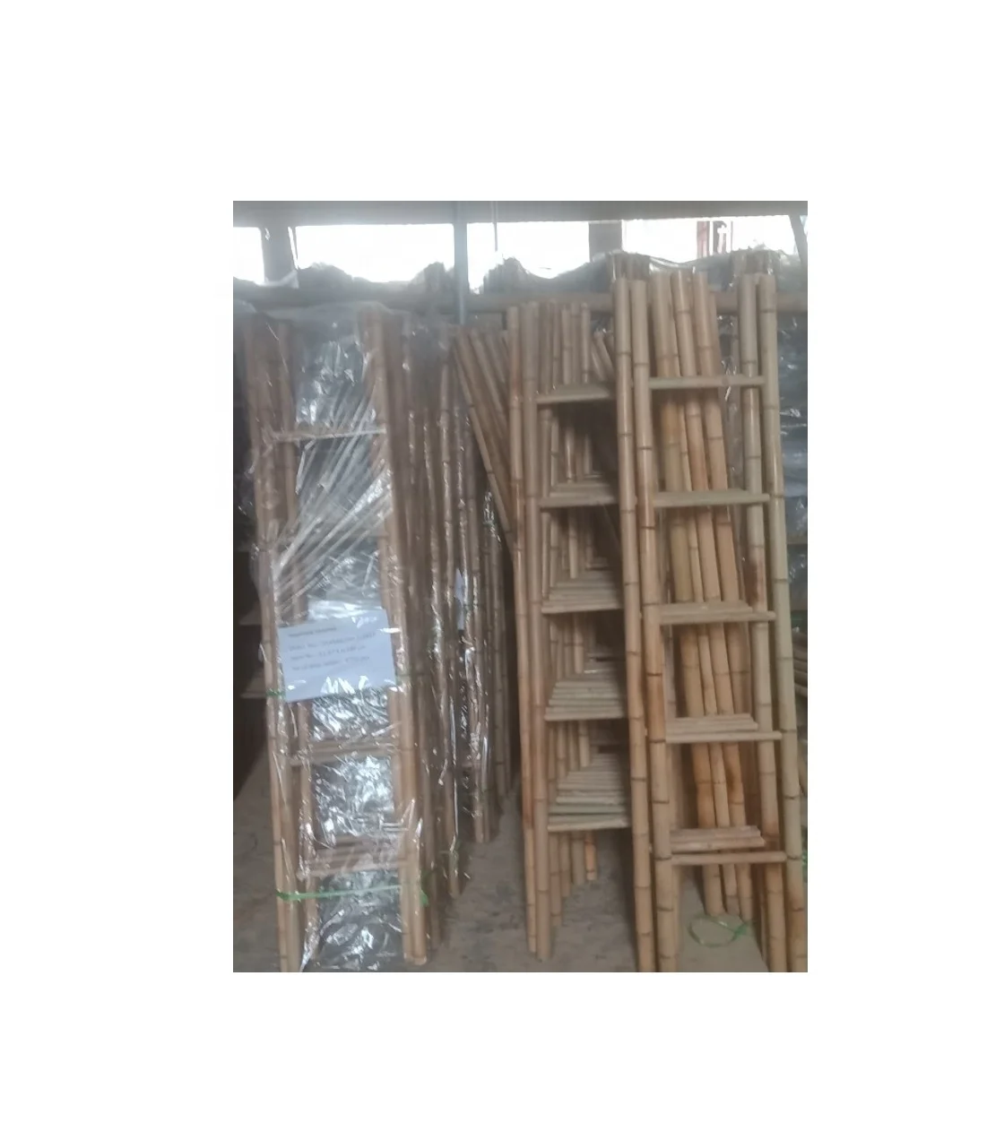 Vietnam Compact Natural bamboo ladder with 5 steps and matte texture use for bathroom hotel home garden furniture handicraft