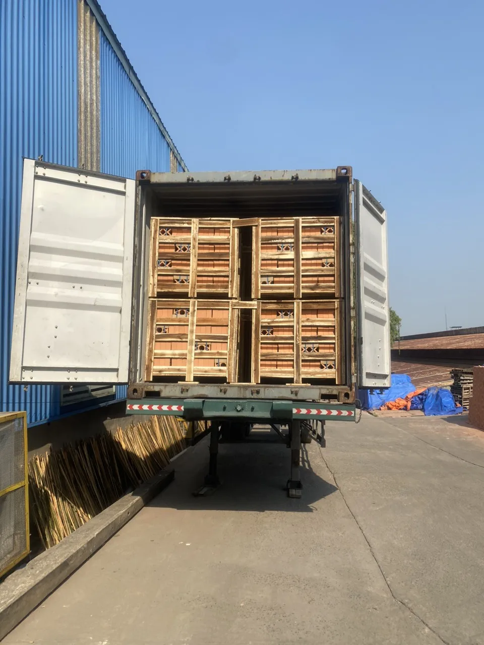 God Of Money Screen Tile High Quality Brick Clay Anti Heat Baked Clay Bricks Breeze Block Made In Vietnam Manufacturer EXW Price