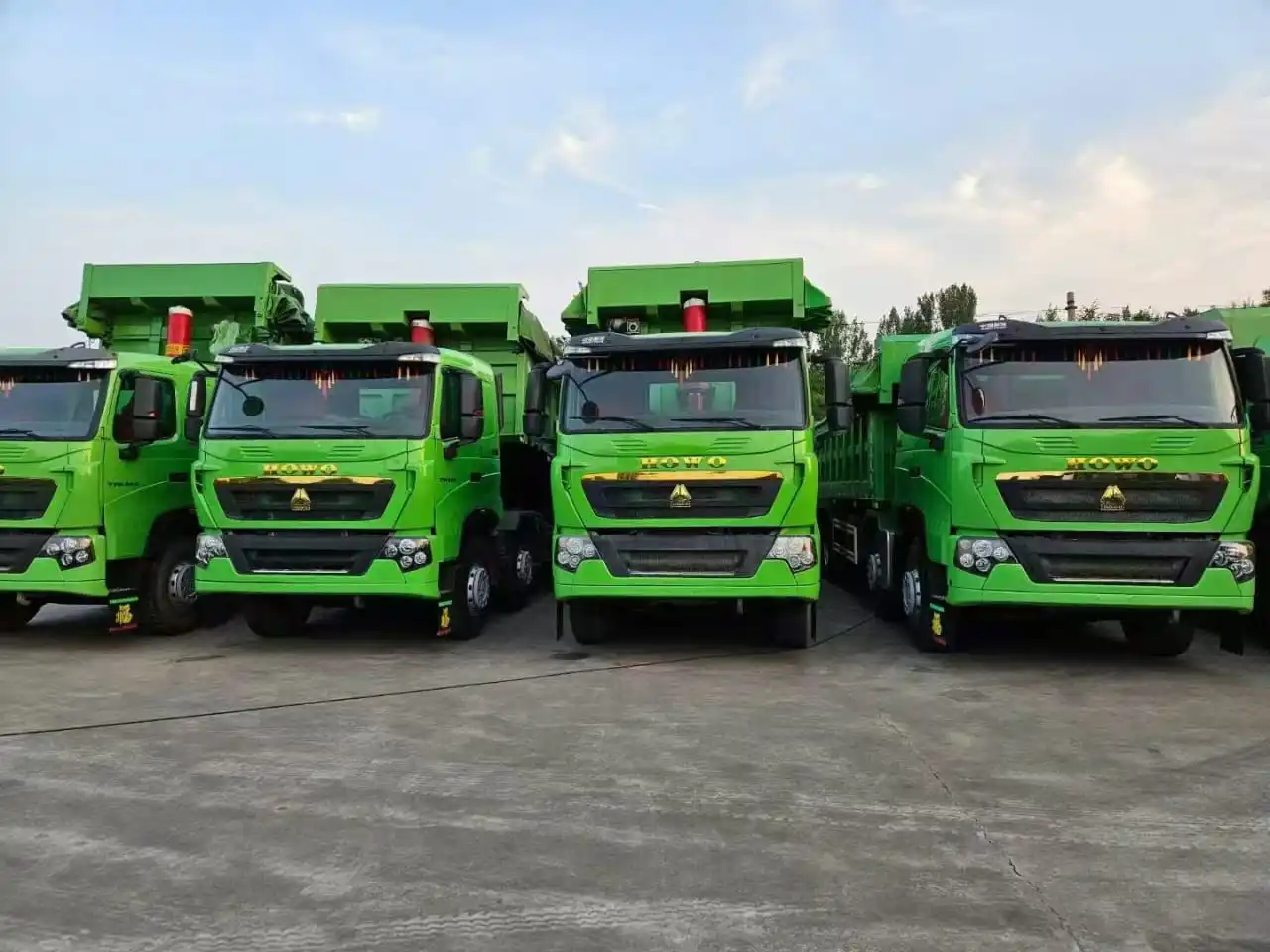 Howo Dump truck with 20/26 cubic cargo box popular 371/375 model dump tipper truck and used dump truck with good working ability