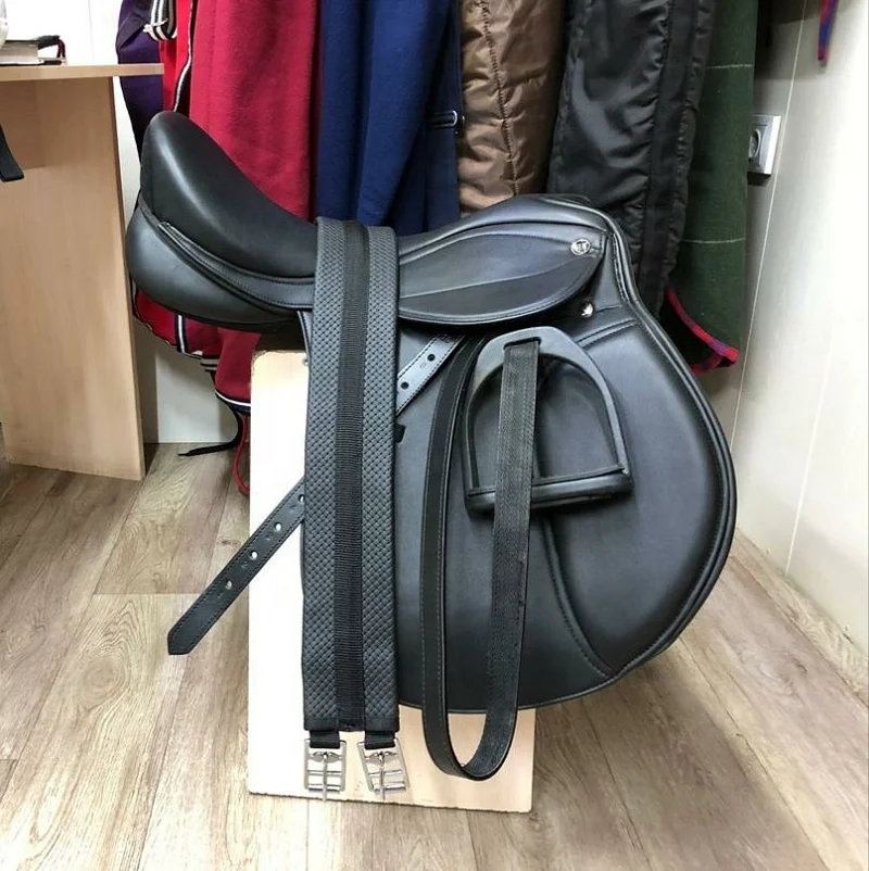 Best Quality Horse Genuine Jumping Saddle with Genuine Leather with one pair iron Stirrup Best Quality Genuine Leather Saddle