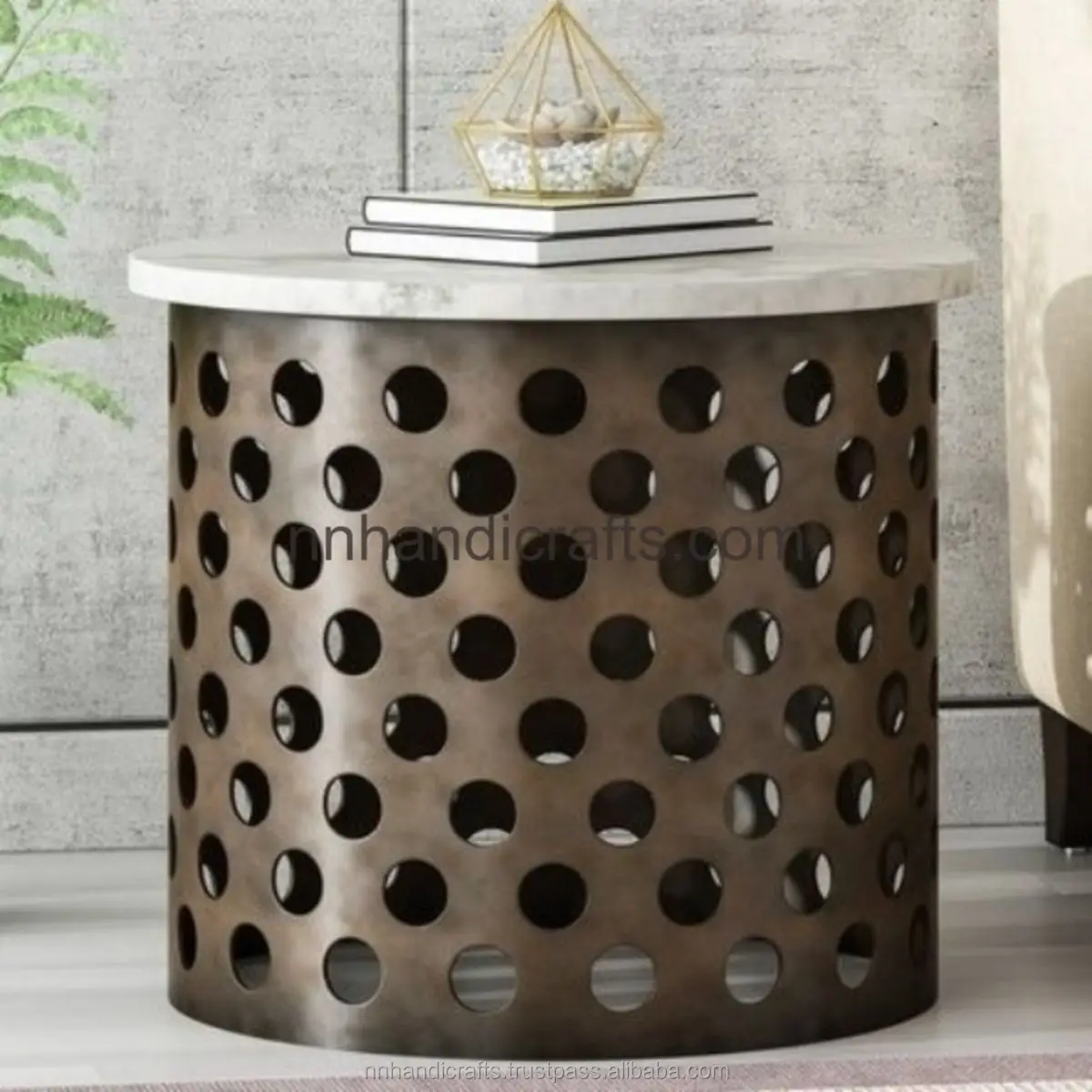 Vintage Decor Steel Iron Metal Silver Nickel Plated Shiny Polished Round With Embosed Metal Stool Bar Ottoman Bar Stools For