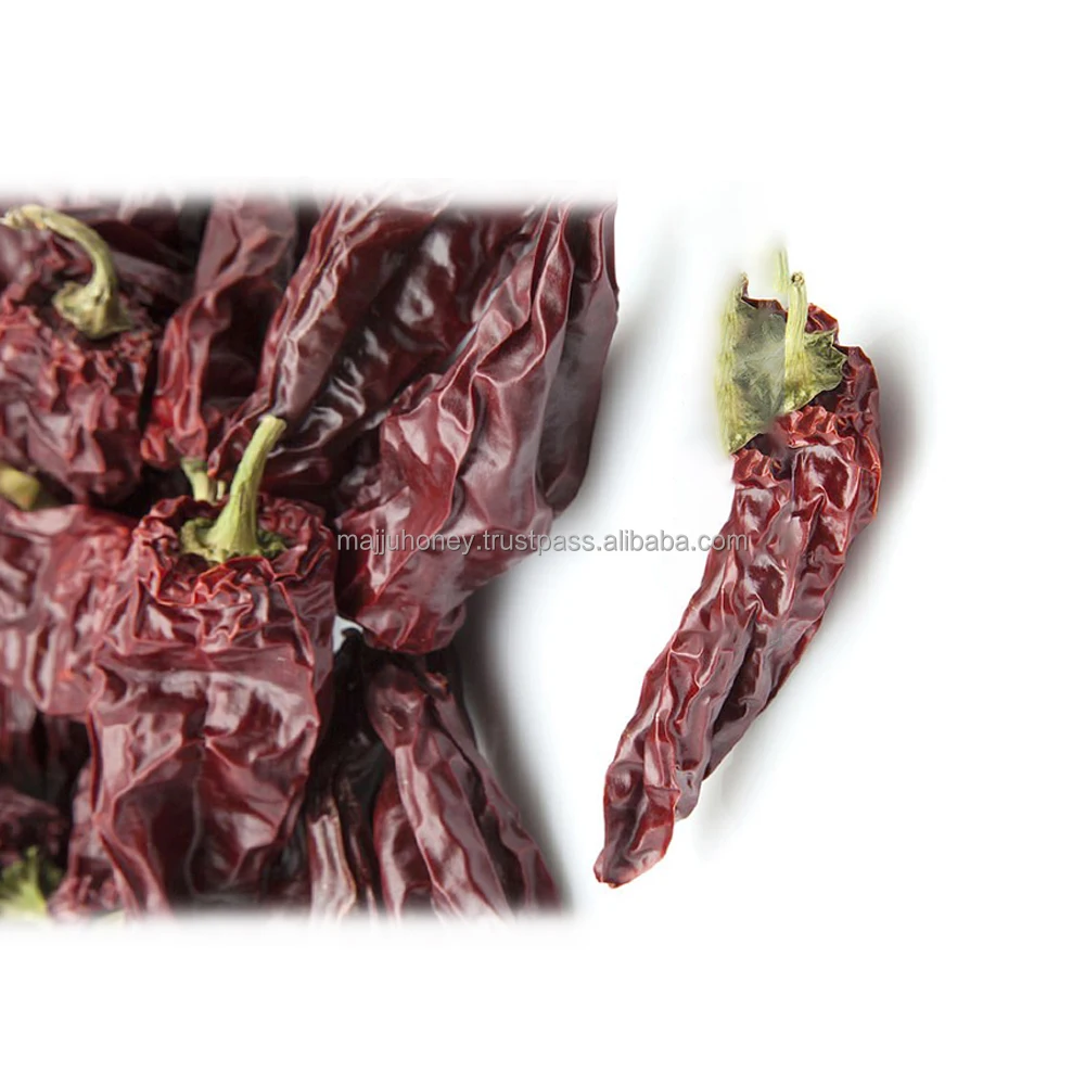 Crushed Flaky Capsaicin-rich   Byadgi Red Chilli with out stem Rich Flavor Suitable for those who prefer less spicy food.