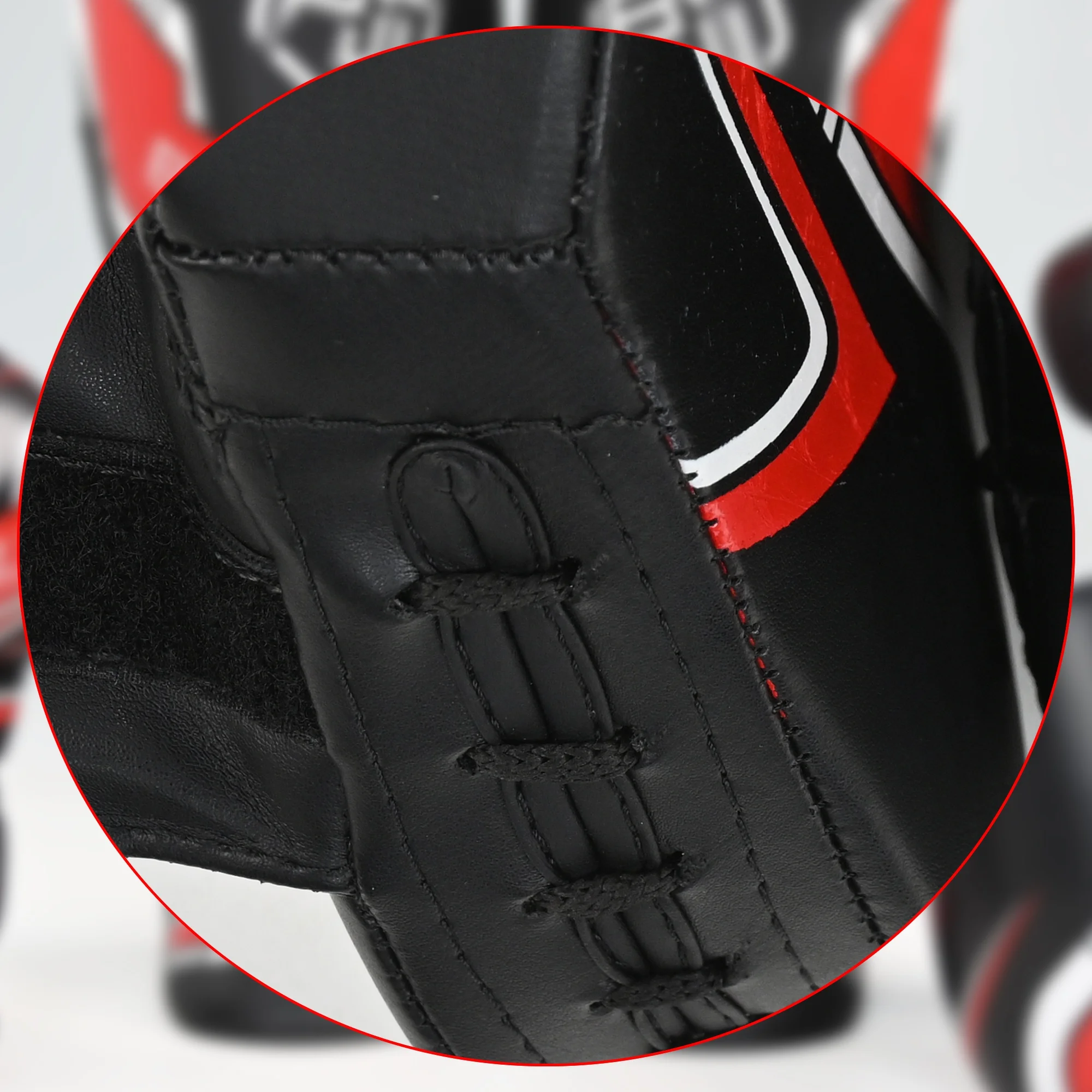 OEM Boxing Focus Mitts for Speed Target Punches & MMA Martial Arts Focus Pad Curved Mitt