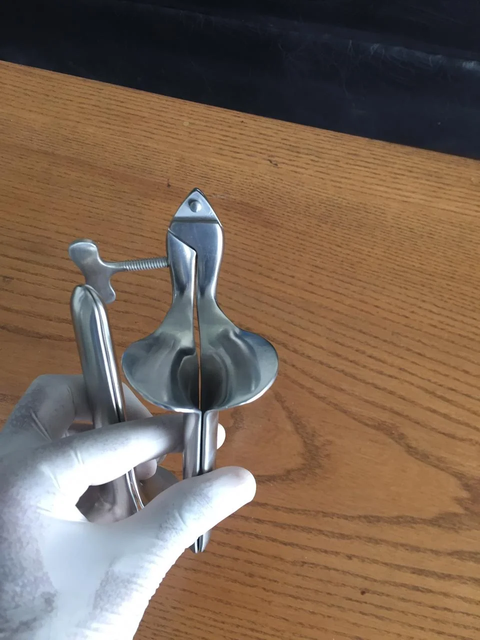 Manufacturer Supplier High Quality Best Price Graves Vaginal Speculum / Graves Vaginal Speculum Large Bondage