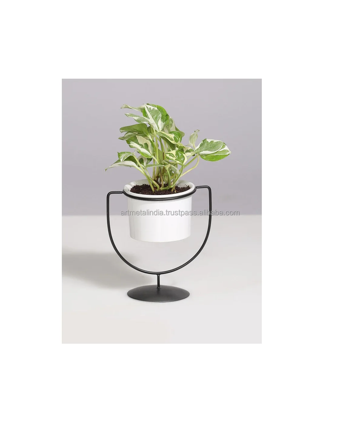  Индивидуальный плантатор для сада