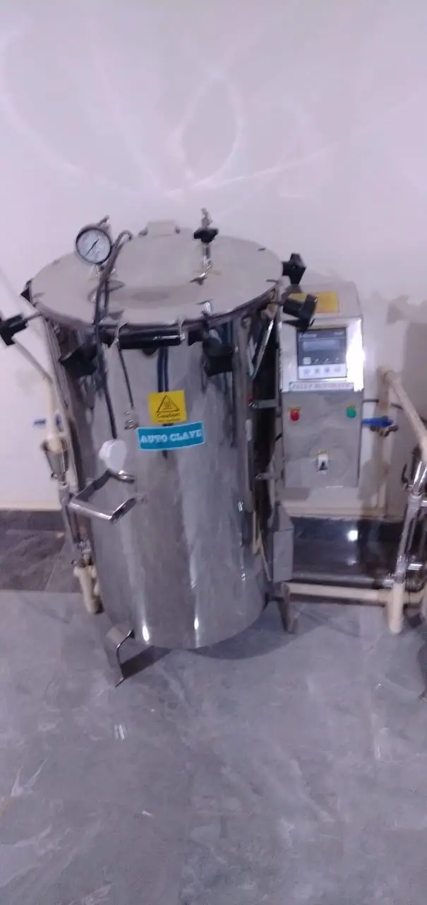 SIKHA MEDIEQUIP Quality 304 Stainless Steel Laboratory Sterilization Equipment Vertical Autoclave