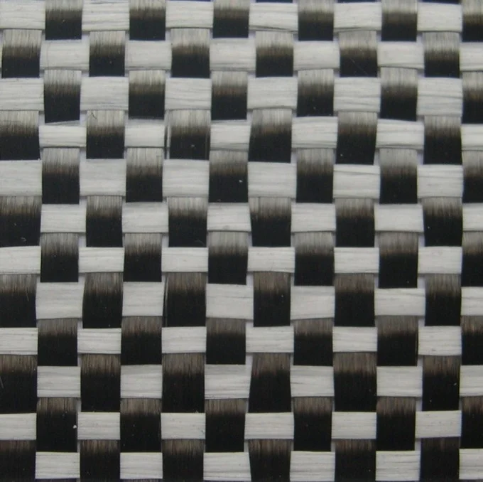 Черная белая ткань волокна углерода