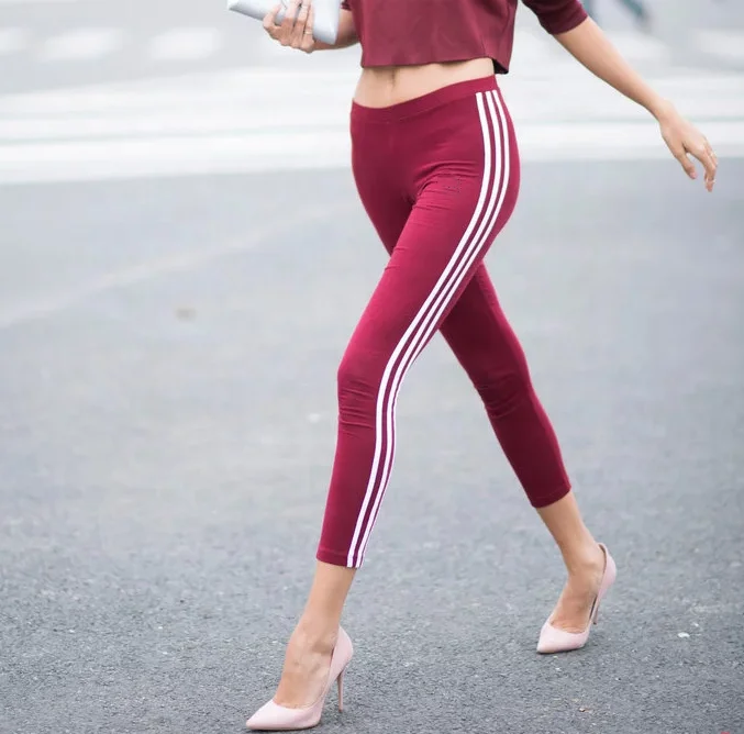 
Custom OEM dPrinted Leggings OEM Service Buy Leggings Top Fitness Gym Sports Wear Fashion Girl Clothing For Sports Yoga set 