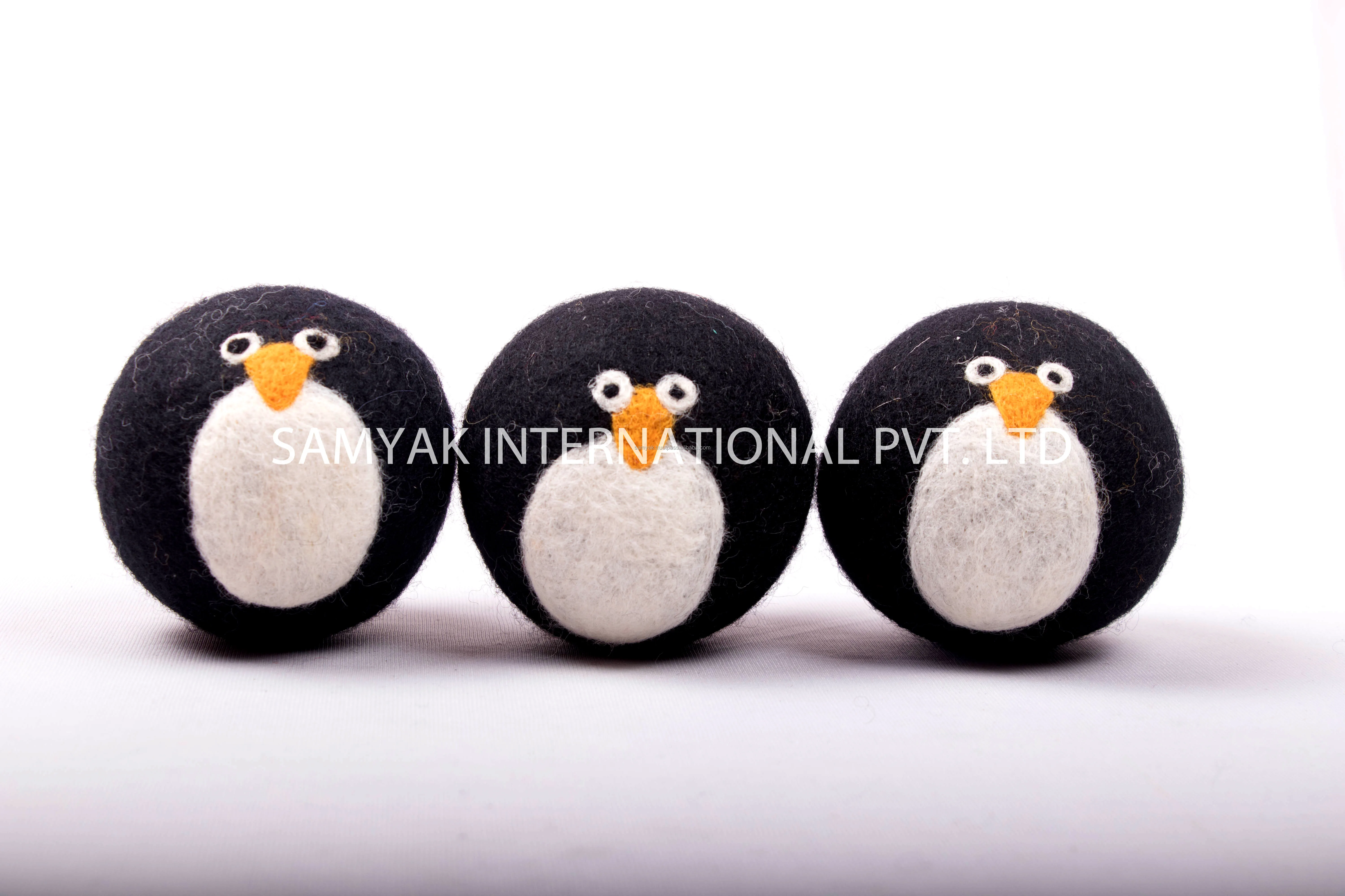Premium Multiple Design Felt Dryer Laundry Balls Top Selling Merino Wool Eco Friendly Softener Reusable Balls Made in Nepal
