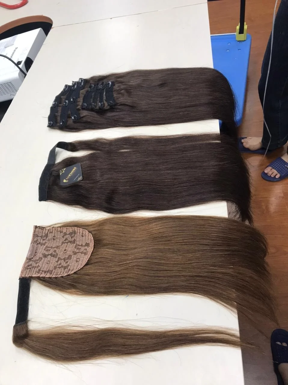 High quality factory price Hair Raw Virgin Cuticle Aligned Hair Free Sample Virgin Brazilian Human Hair Ponytail