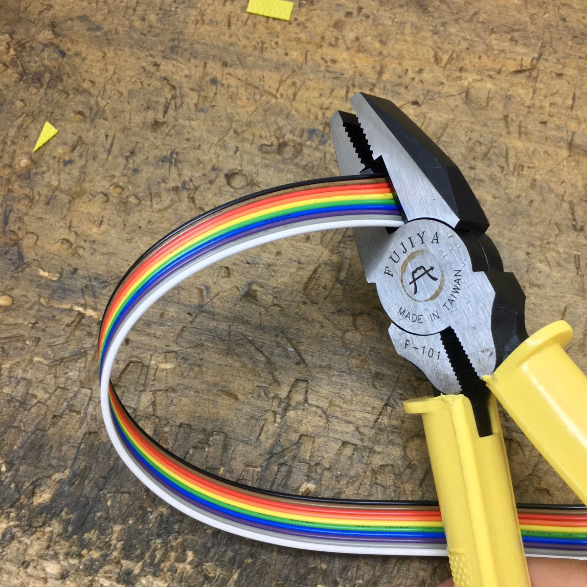 Heavy-Duty Serrated Jaws Combination Pliers