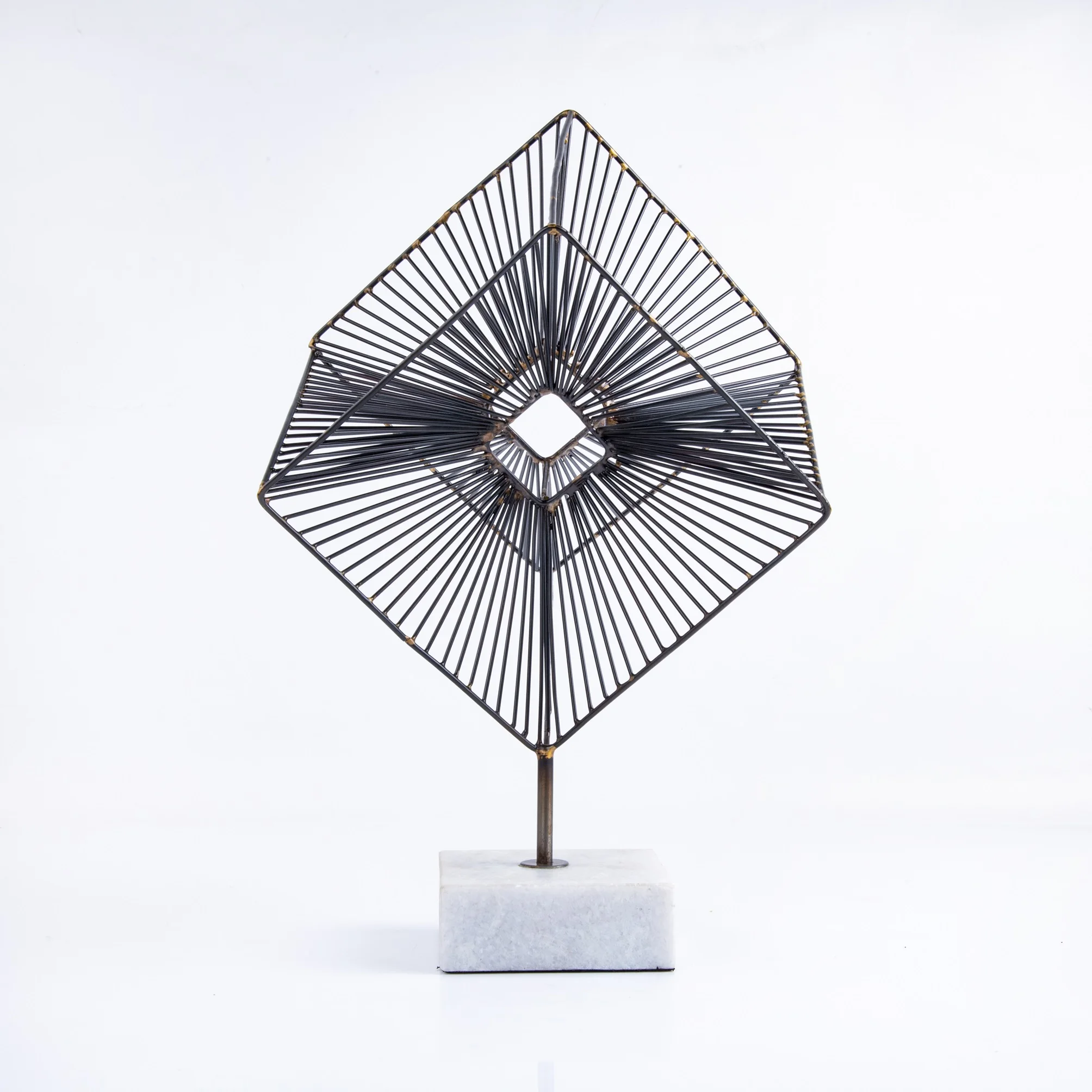 Luxury Steel Wire Mesh Cube Artistic Decorative Geometric Design for Modern Living Room Table Top Art Theme Decor to the title