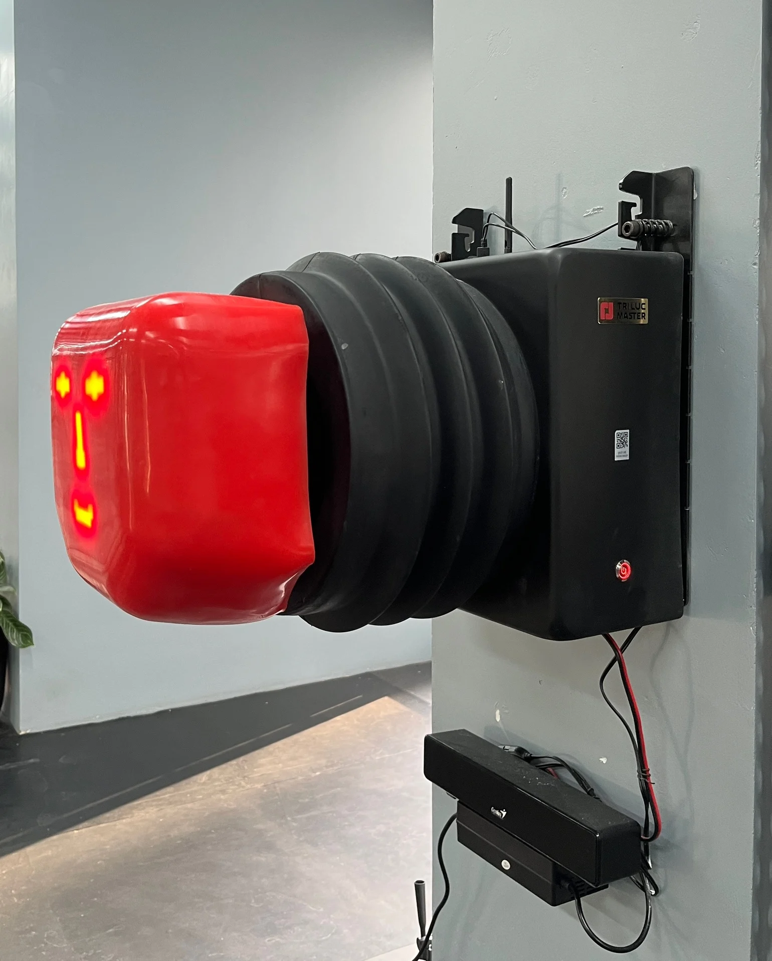 Compact and portable Champio Tri Luc Master boxing and martial arts training machine with easy installation and use